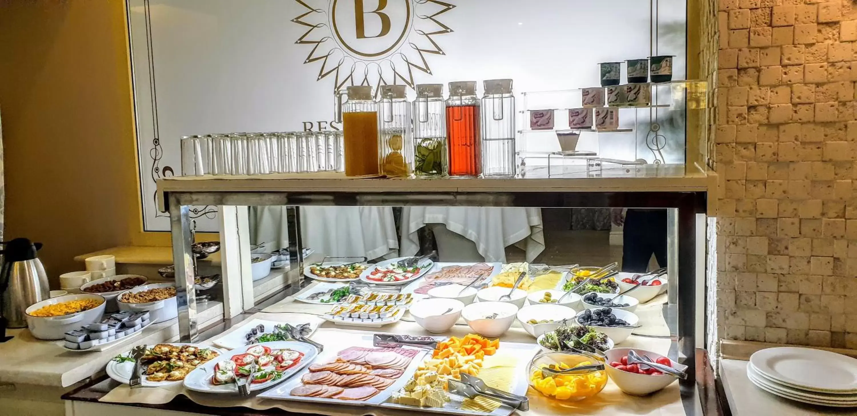 Food and drinks in Bristol Central Park Hotel Food and drinks in Bristol Central Park Hotel