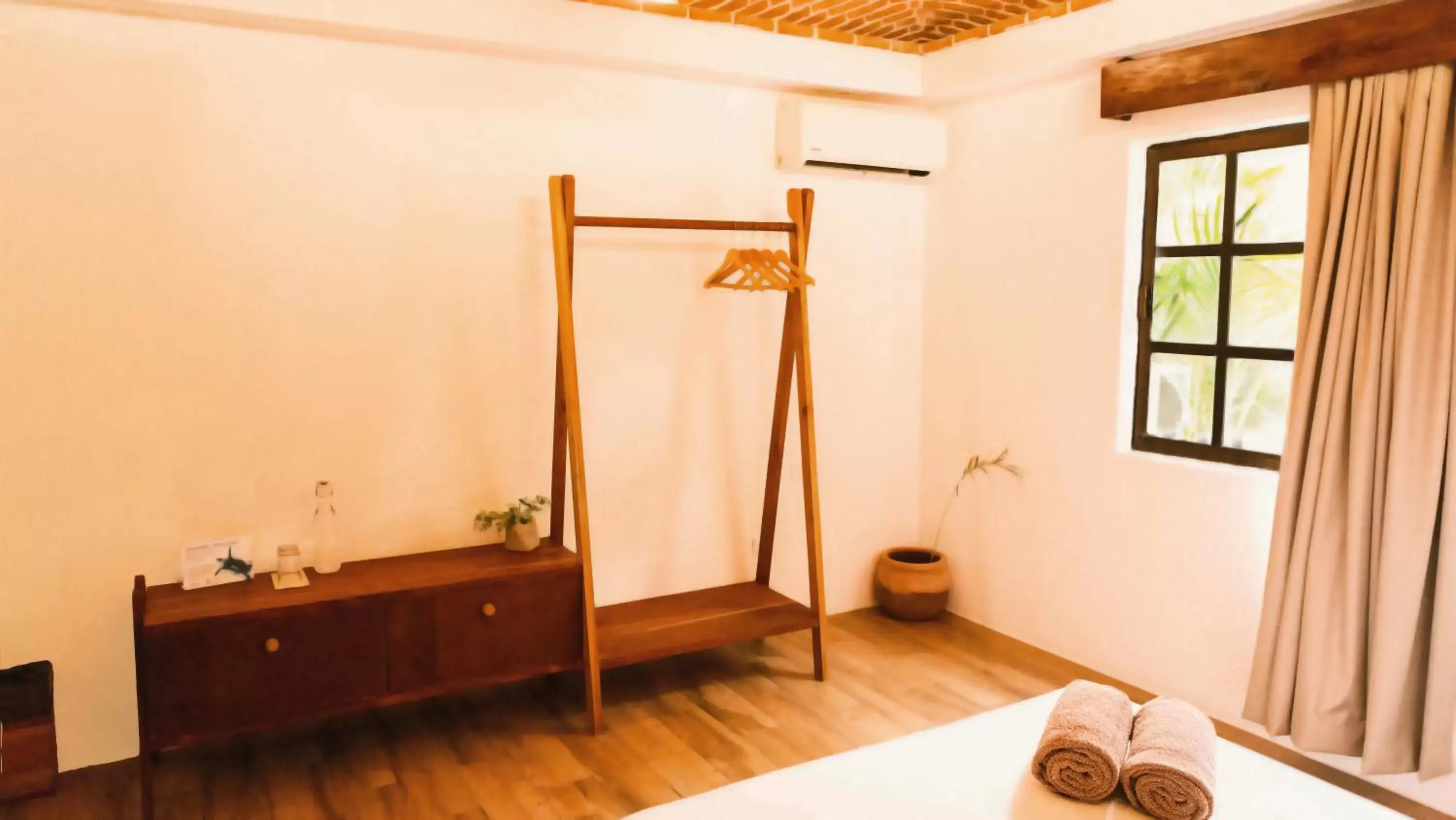 wardrobe, Bed in Mezcal Hostel