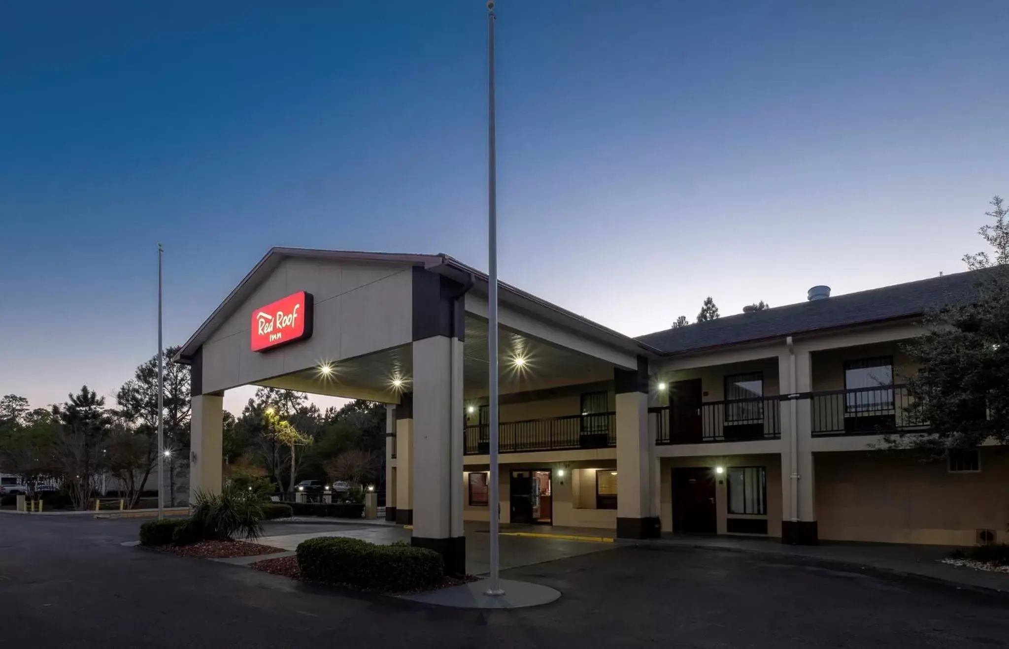 Property Building in Red Roof Inn Gulf Shores