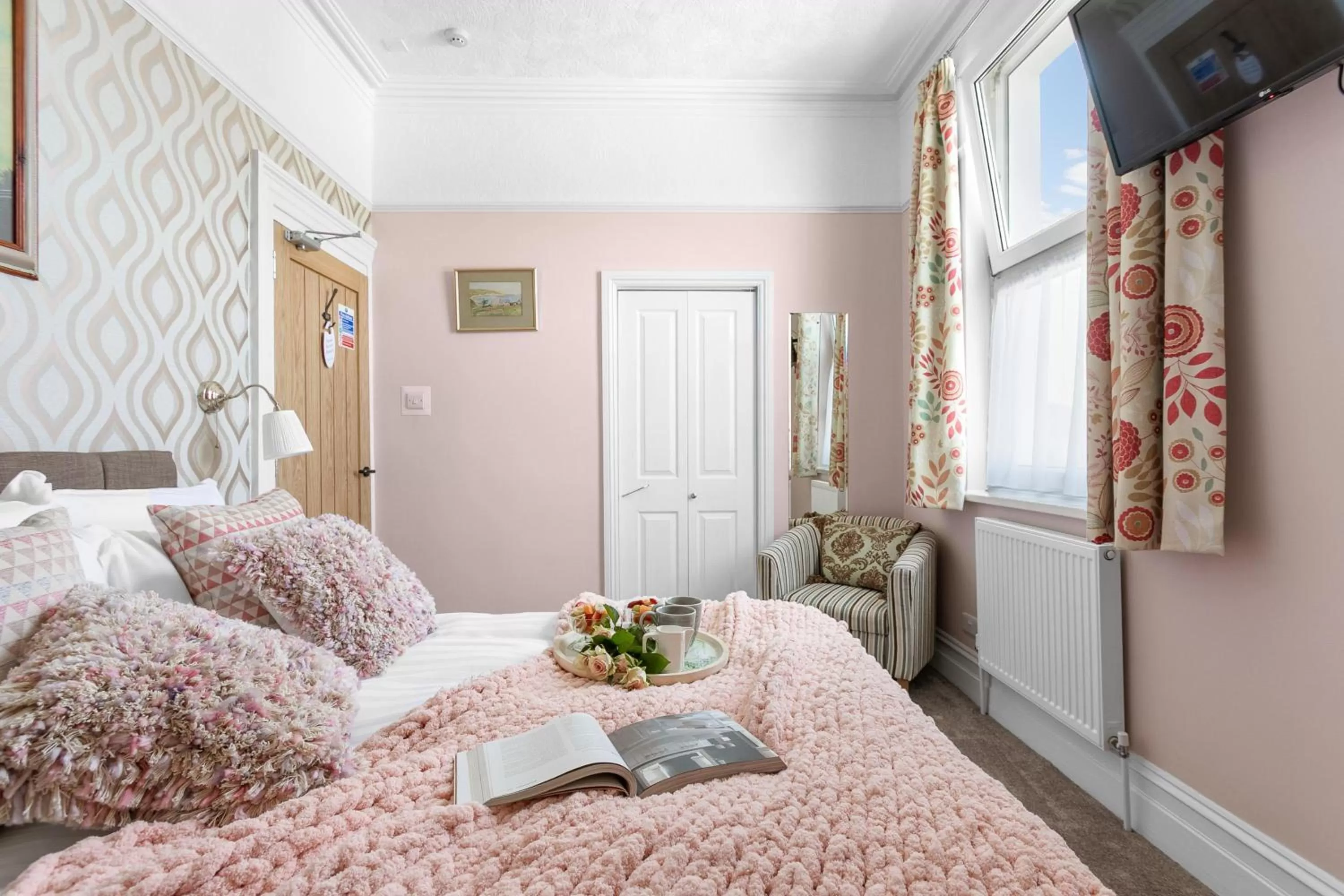 Bedroom, Bed in The Westgate