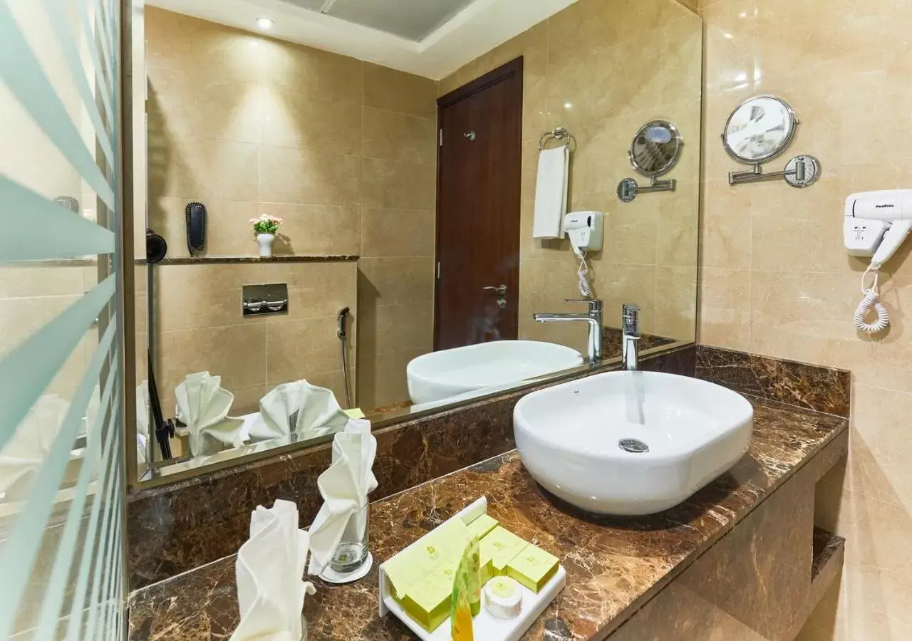 Bathroom in Rose Plaza Hotel Al Barsha