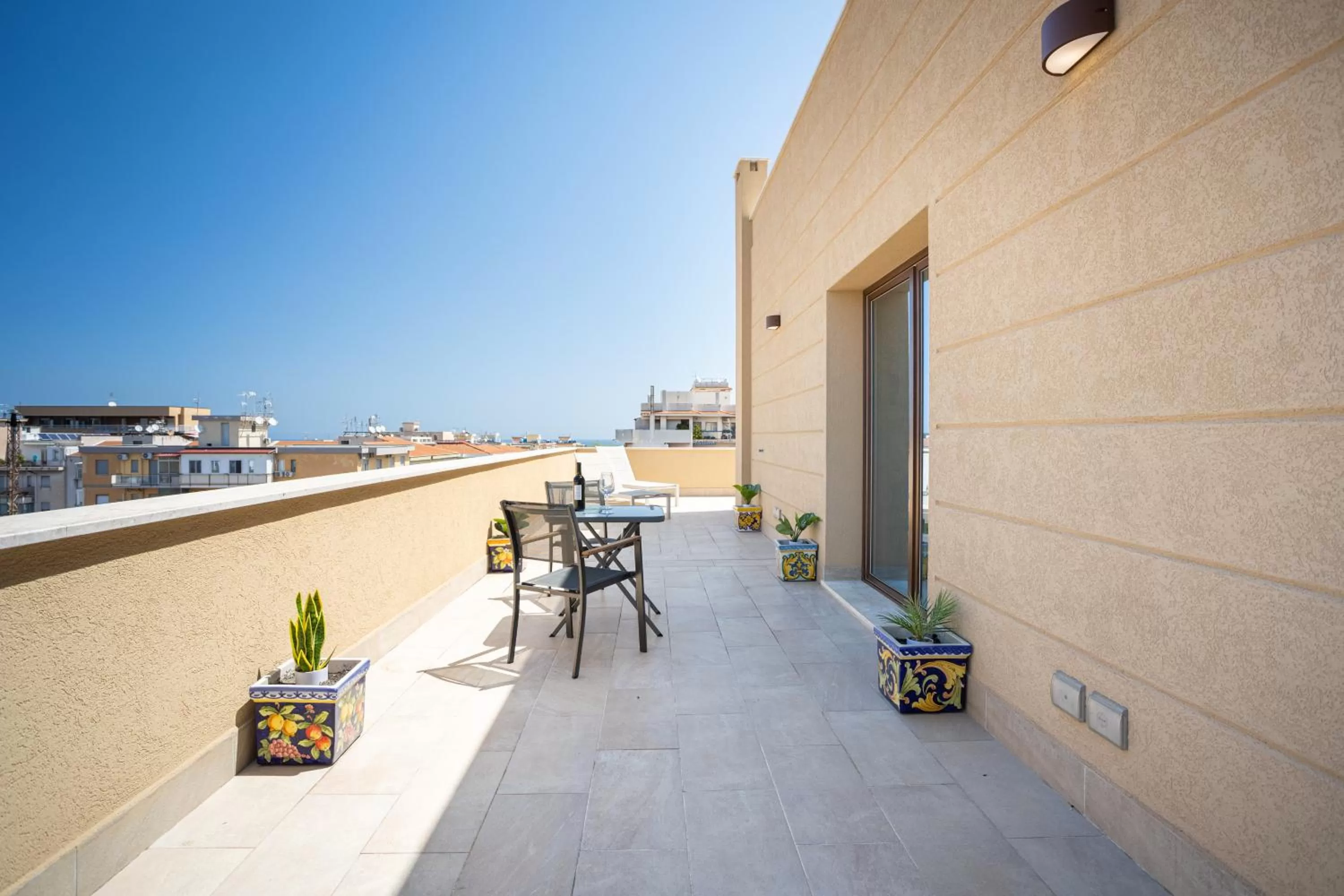 Balcony/Terrace in Solemar Sicilia - Multi Suite