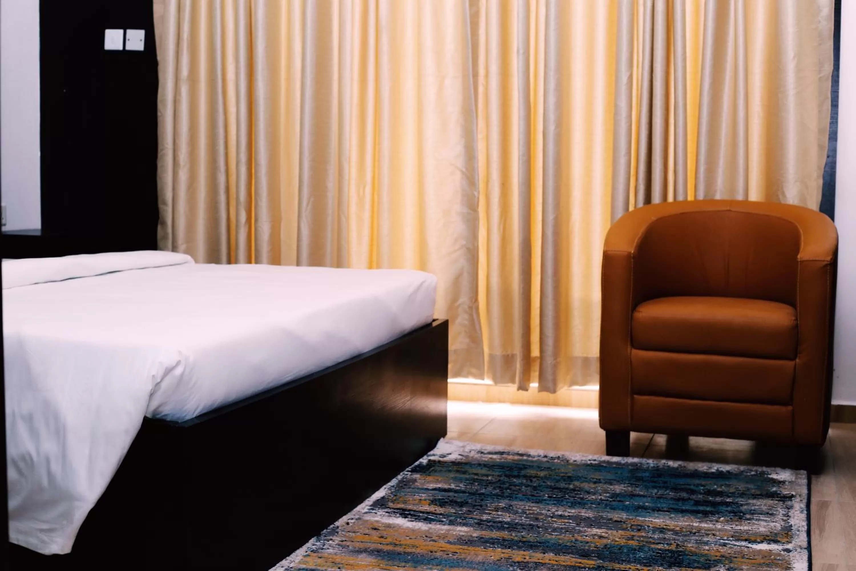 Bed in Hotel Capitol