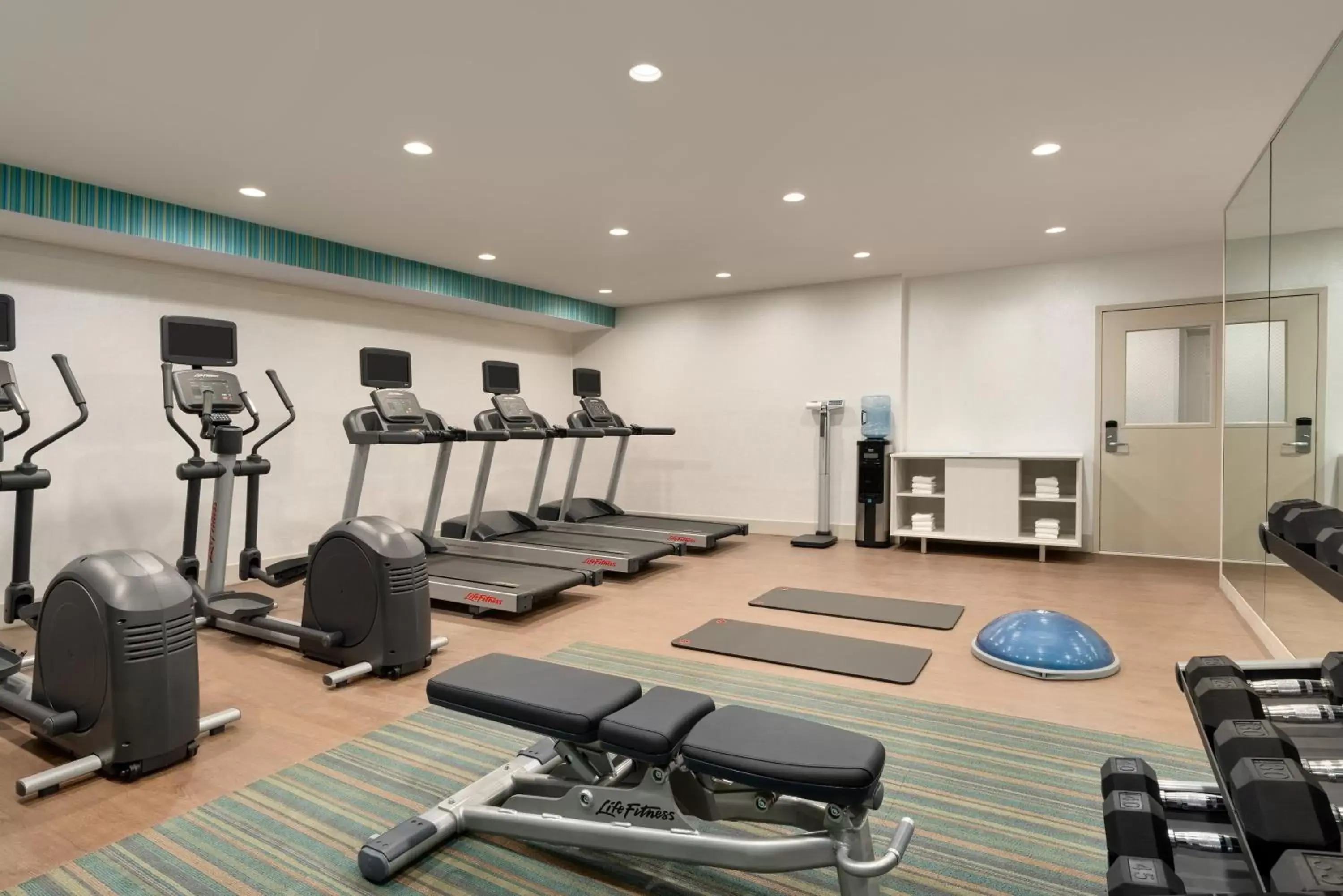 Fitness centre/facilities, Fitness Center/Facilities in Holiday Inn Express - Jamaica - JFK AirTrain - NYC, an IHG Hotel