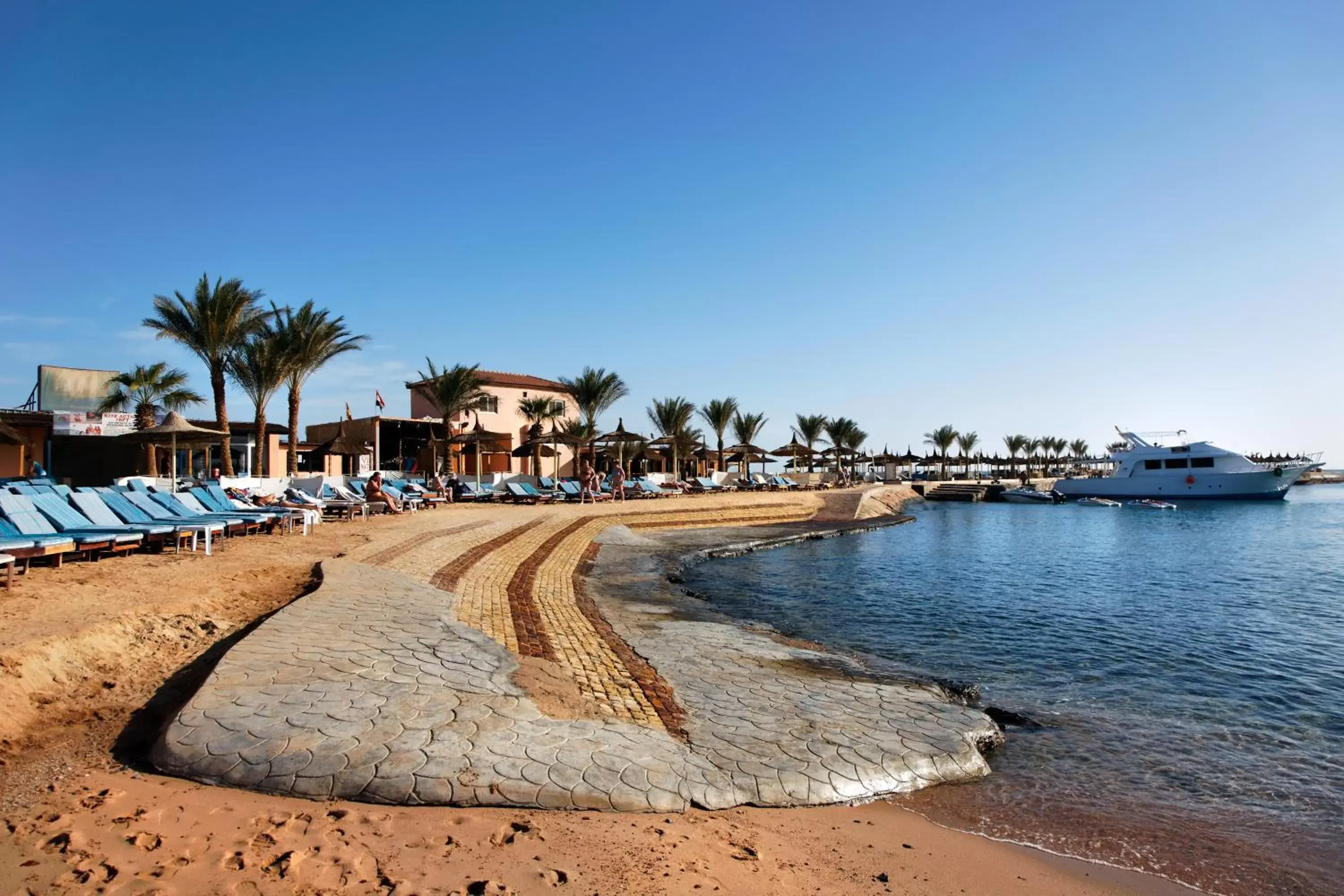 Beach in Pickalbatros Aqua Park Resort - Hurghada