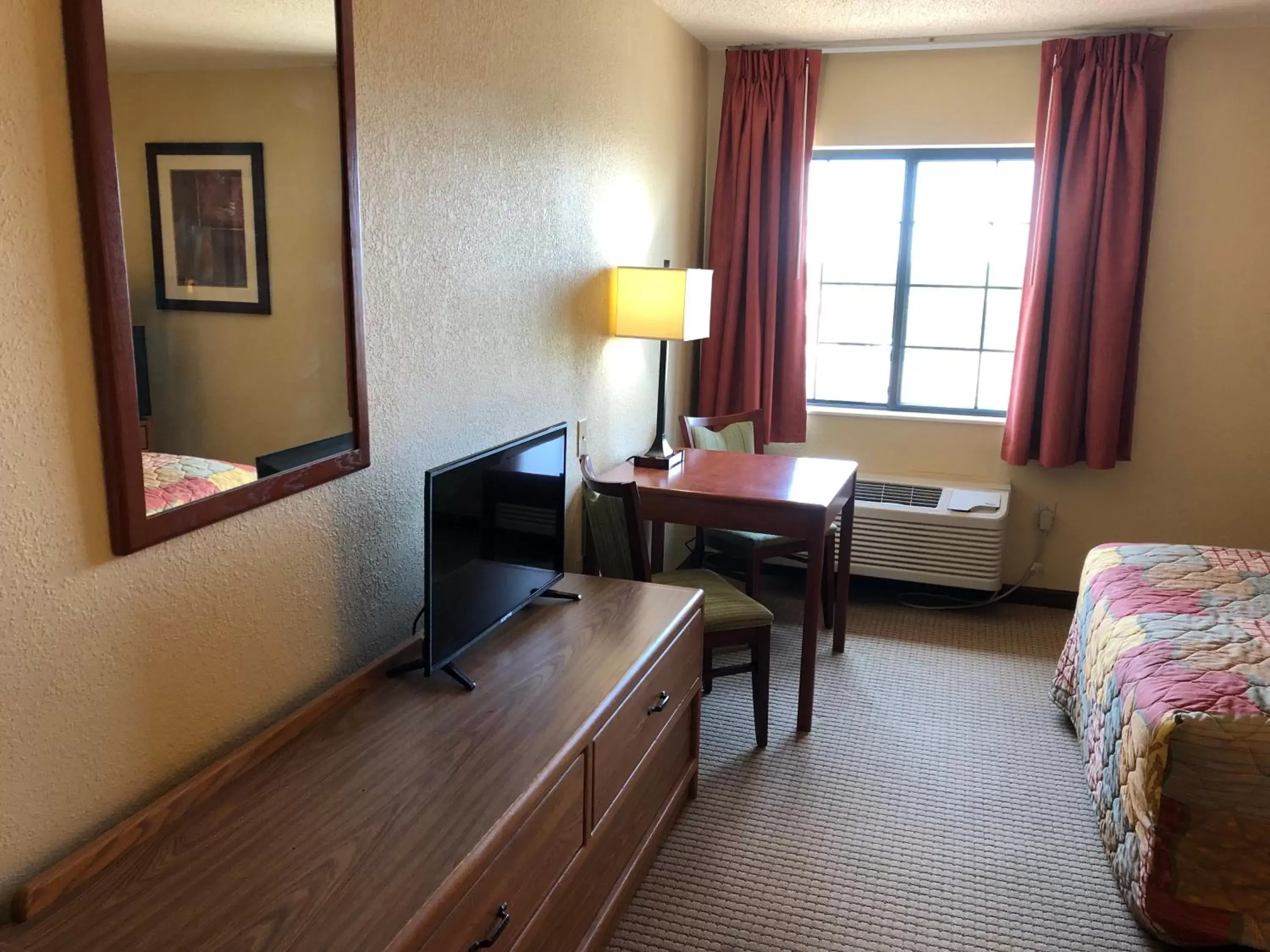 TV/Entertainment Center in Days Inn by Wyndham Iron Mountain