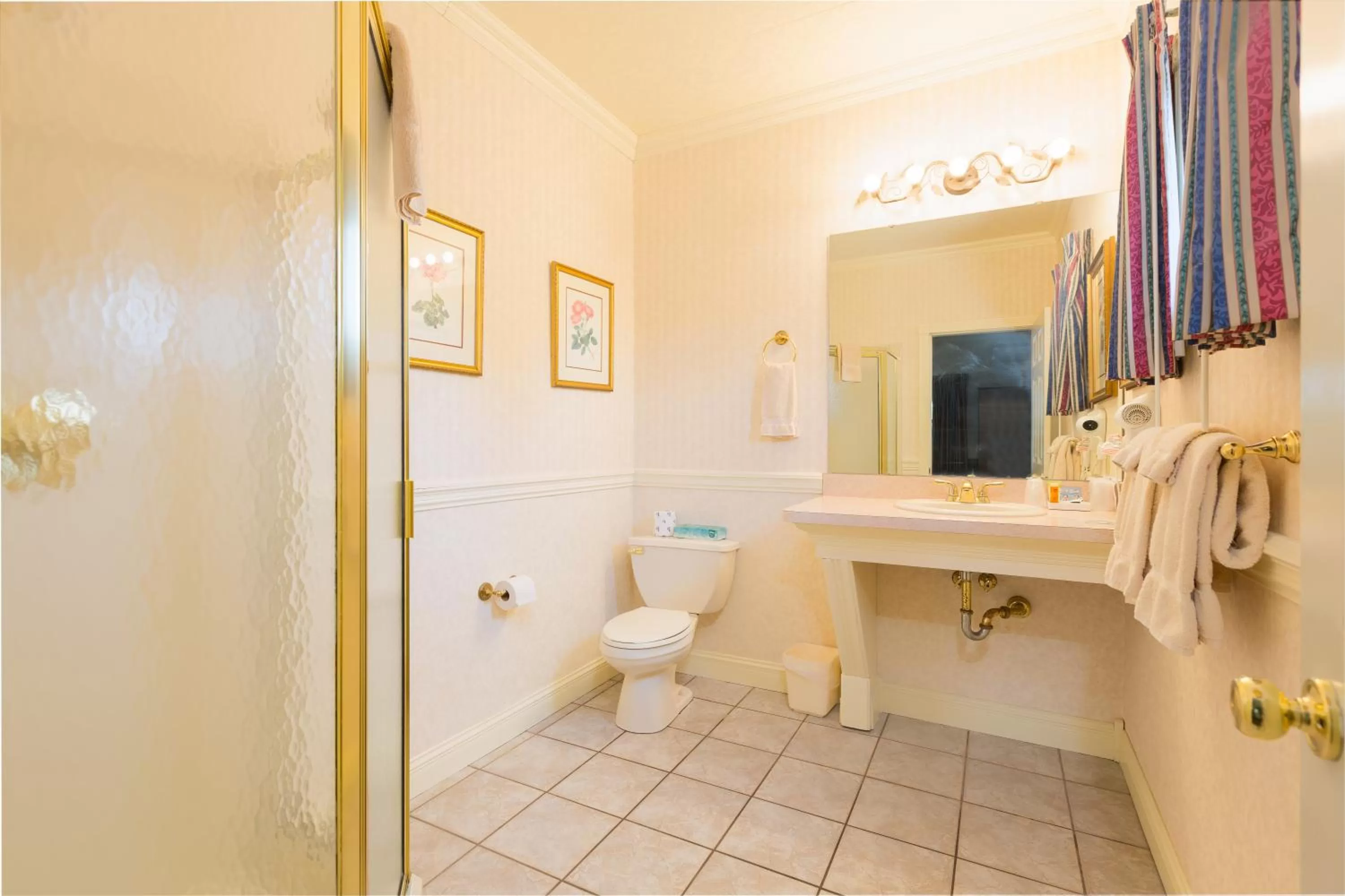 Bathroom in The Blue Heron Inn