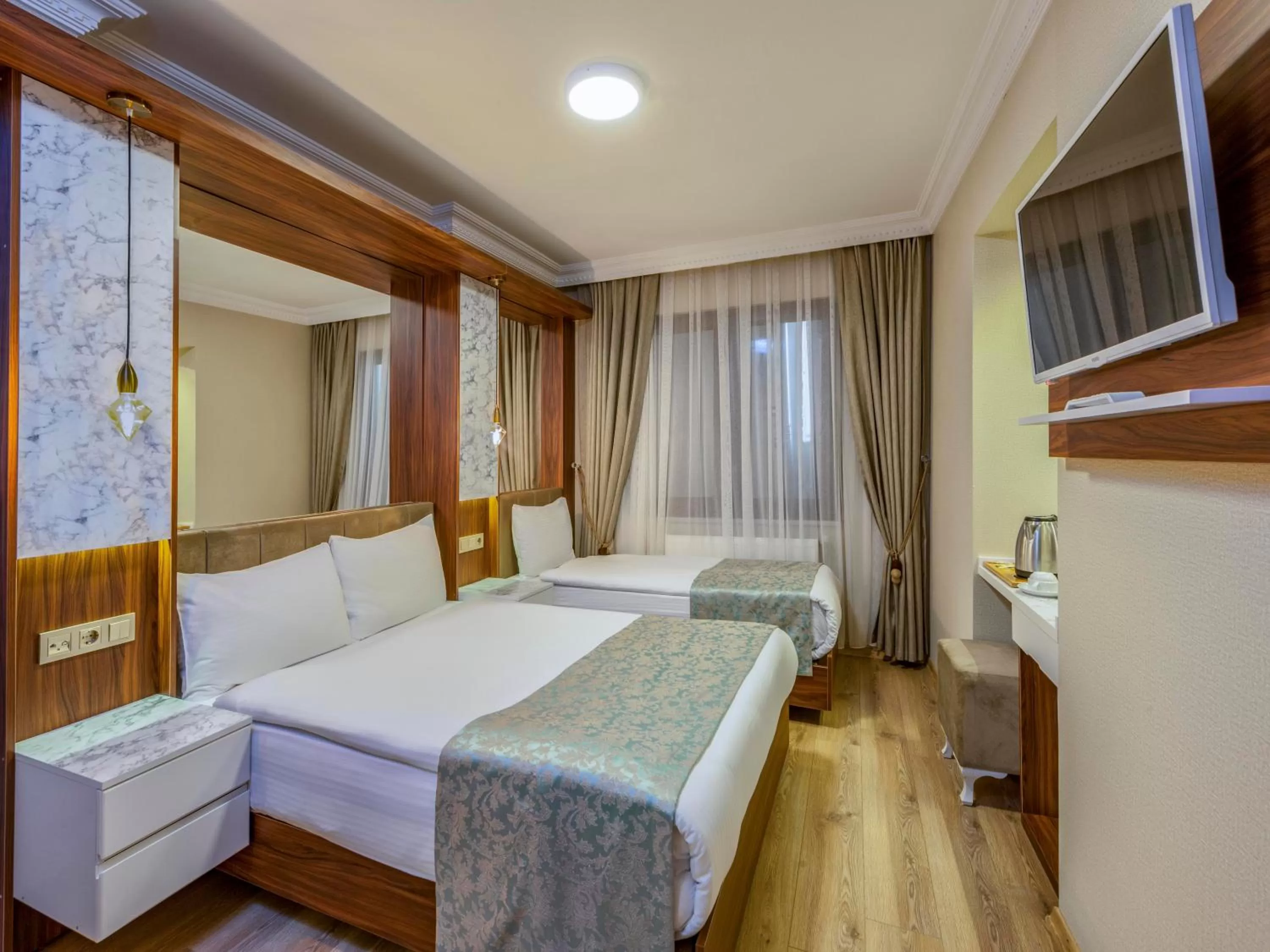 Bedroom, Bed in Kupeli Hotel