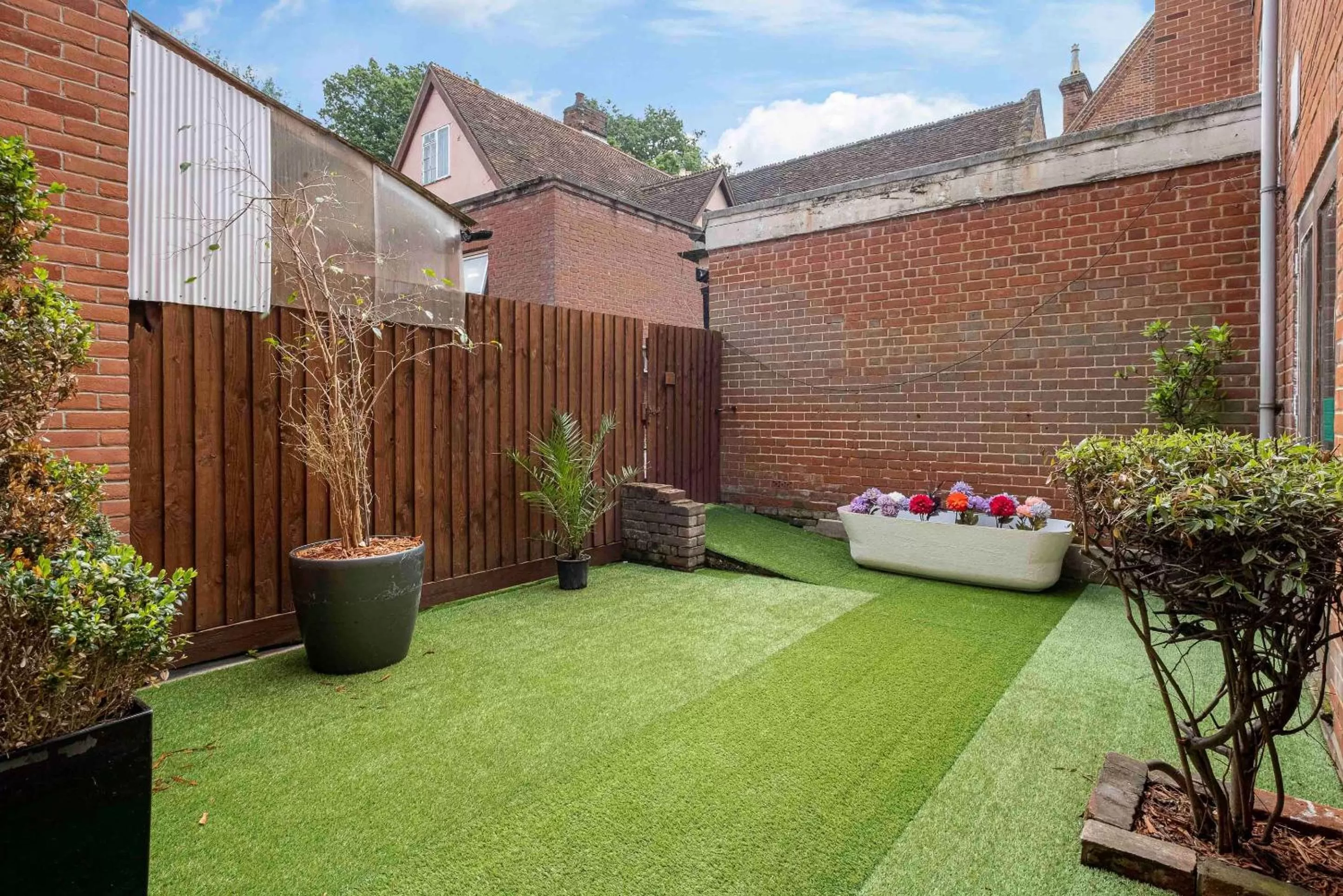 Patio in Muthu Belstead Brook Hotel