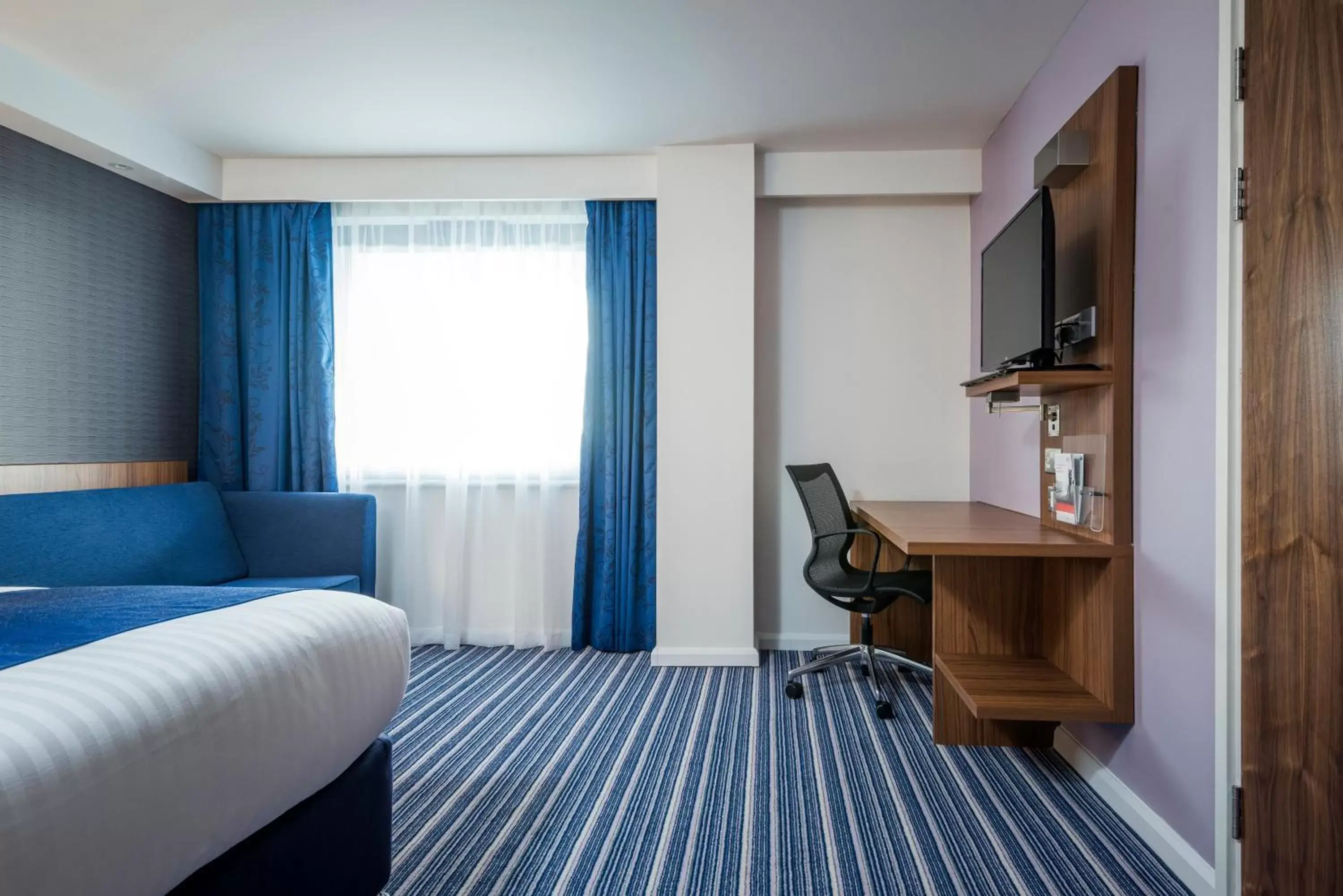 Photo of the whole room, Bed in Holiday Inn Express Middlesbrough - Centre Square, an IHG Hotel