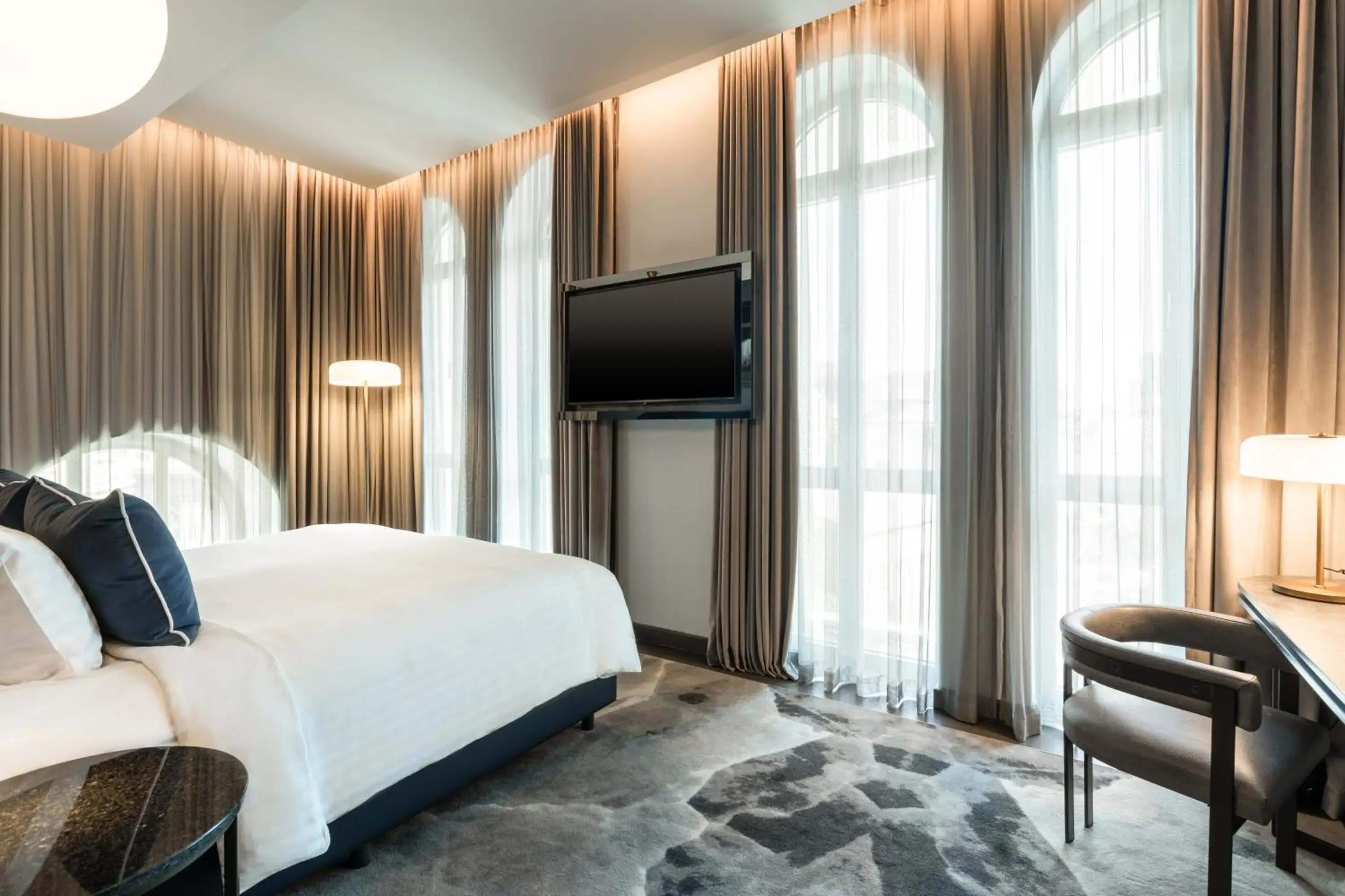 Bedroom, Bed in The Marmorosch Bucharest, Autograph Collection Bedroom, Bed in The Marmorosch Bucharest, Autograph Collection