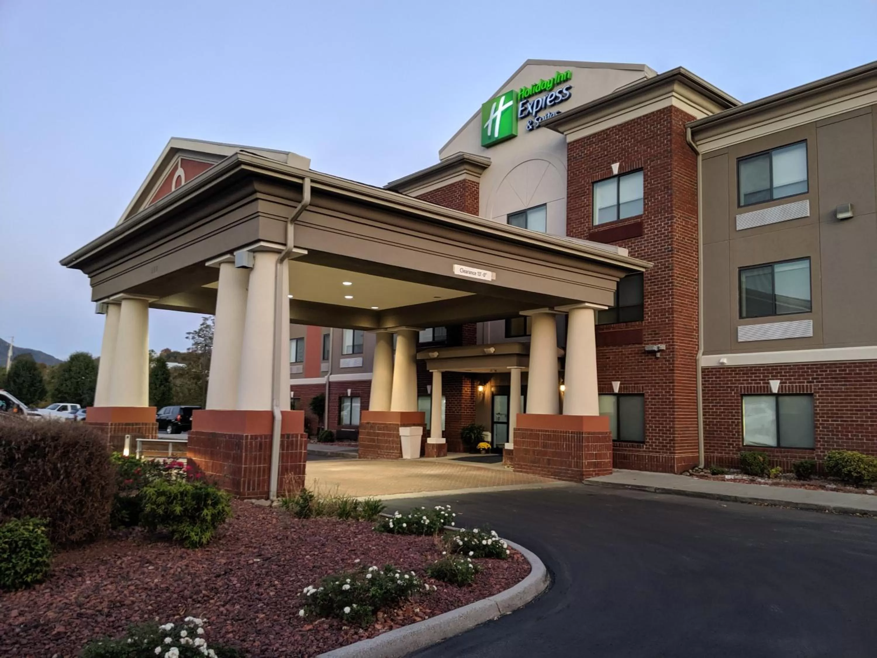 Property building in Holiday Inn Express Hotel & Suites Claypool Hill -Richlands Area by IHG