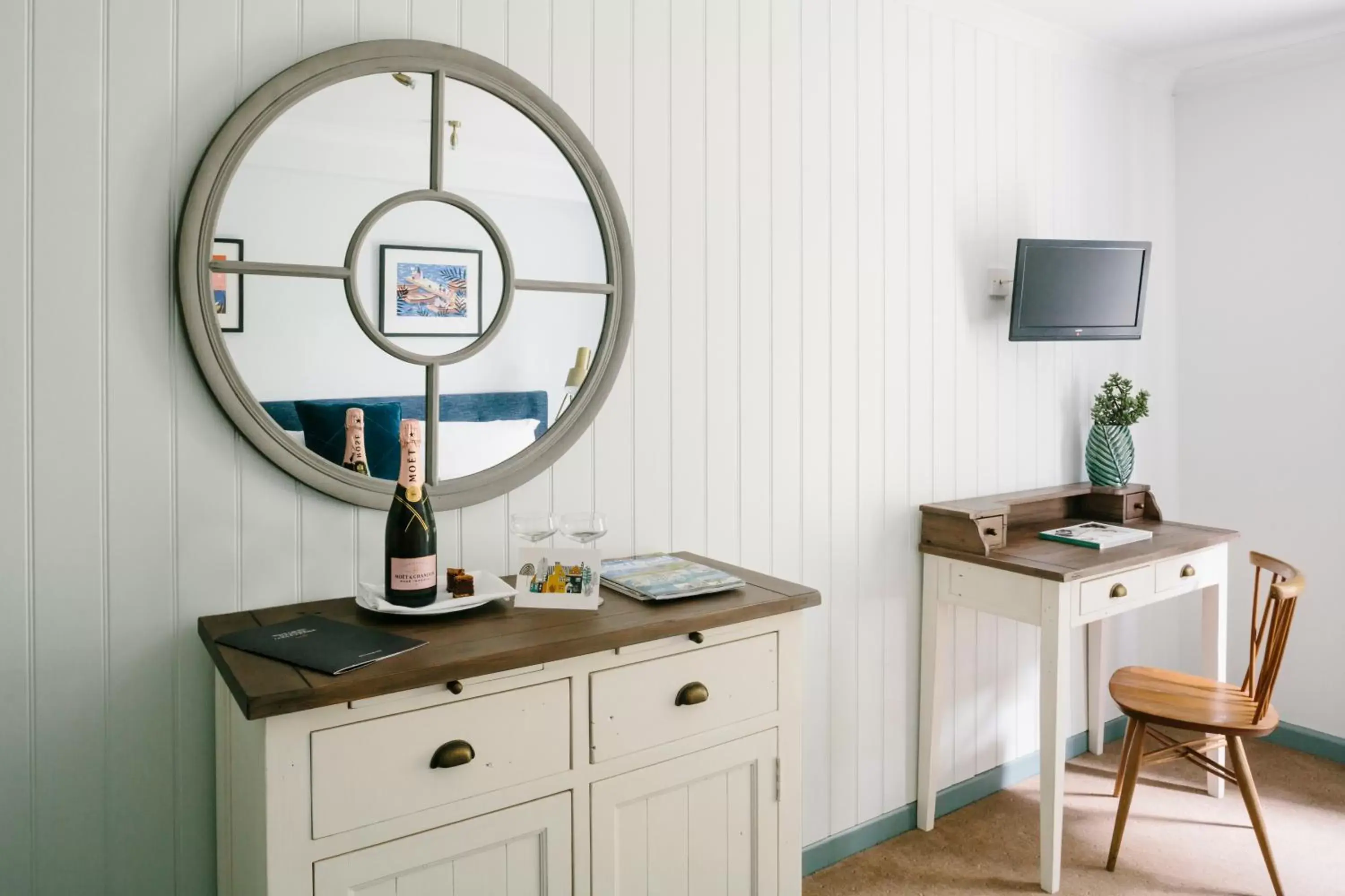 Kitchen/Kitchenette in Merchants Manor Spa