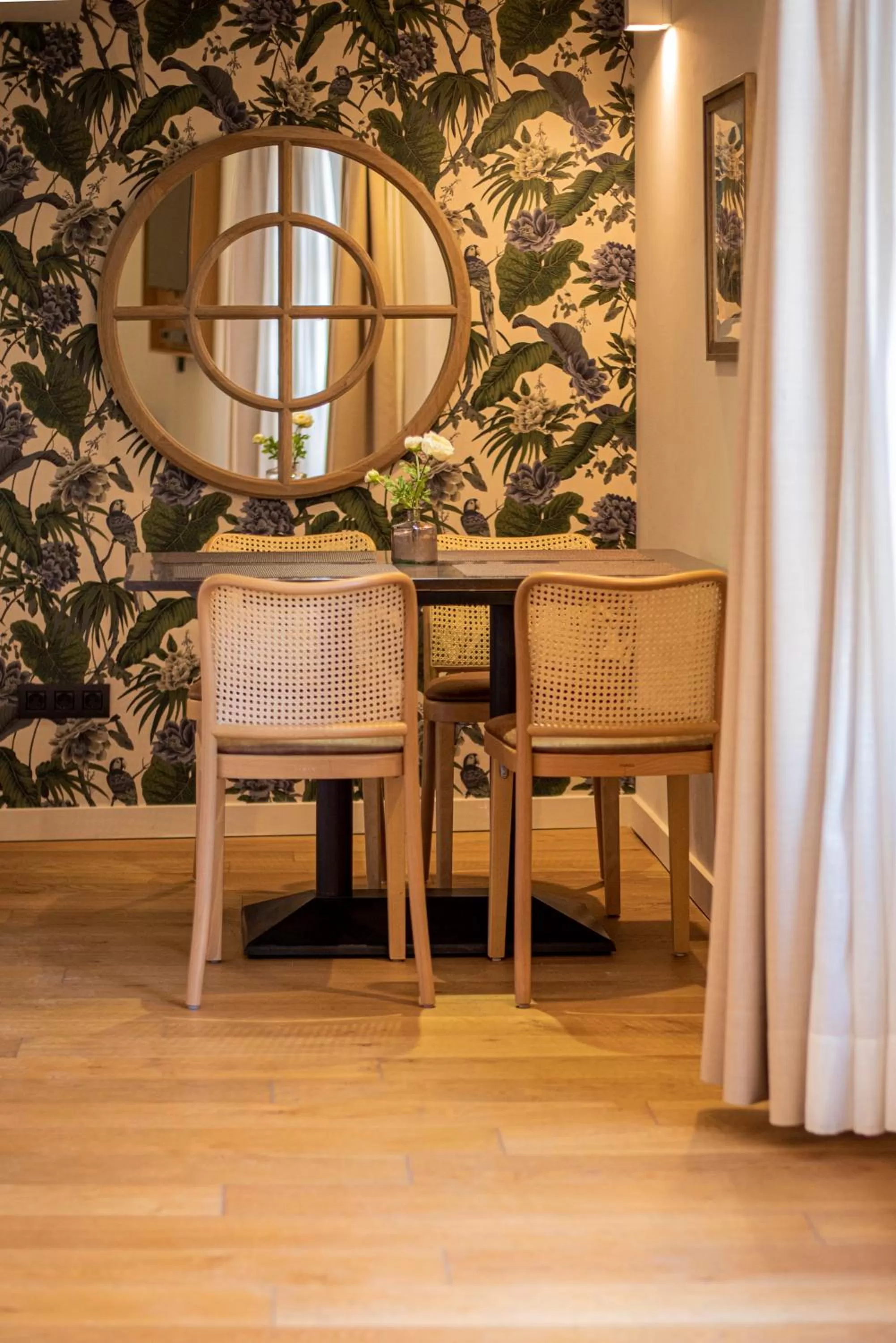 Dining area in Palma Suites