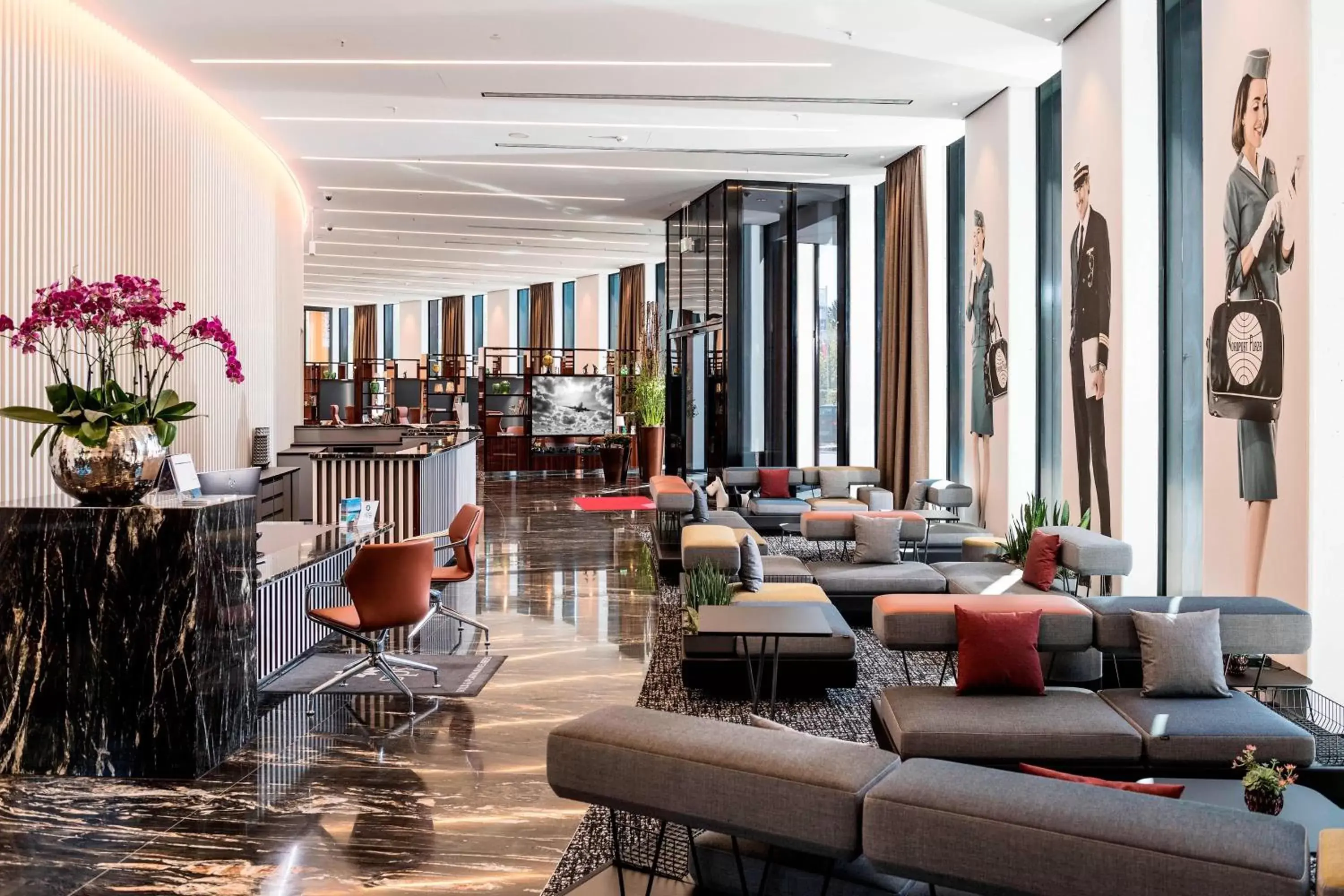 Lobby or reception, Lounge/Bar in Airport Plaza Hotel Hamburg, vorher bekannt als Nordport Plaza Hotel
