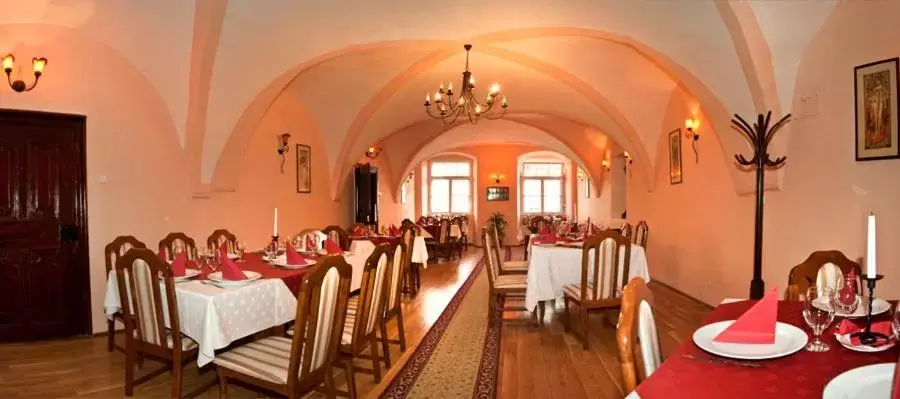 Restaurant/Places to Eat in Hotel Casa Wagner
