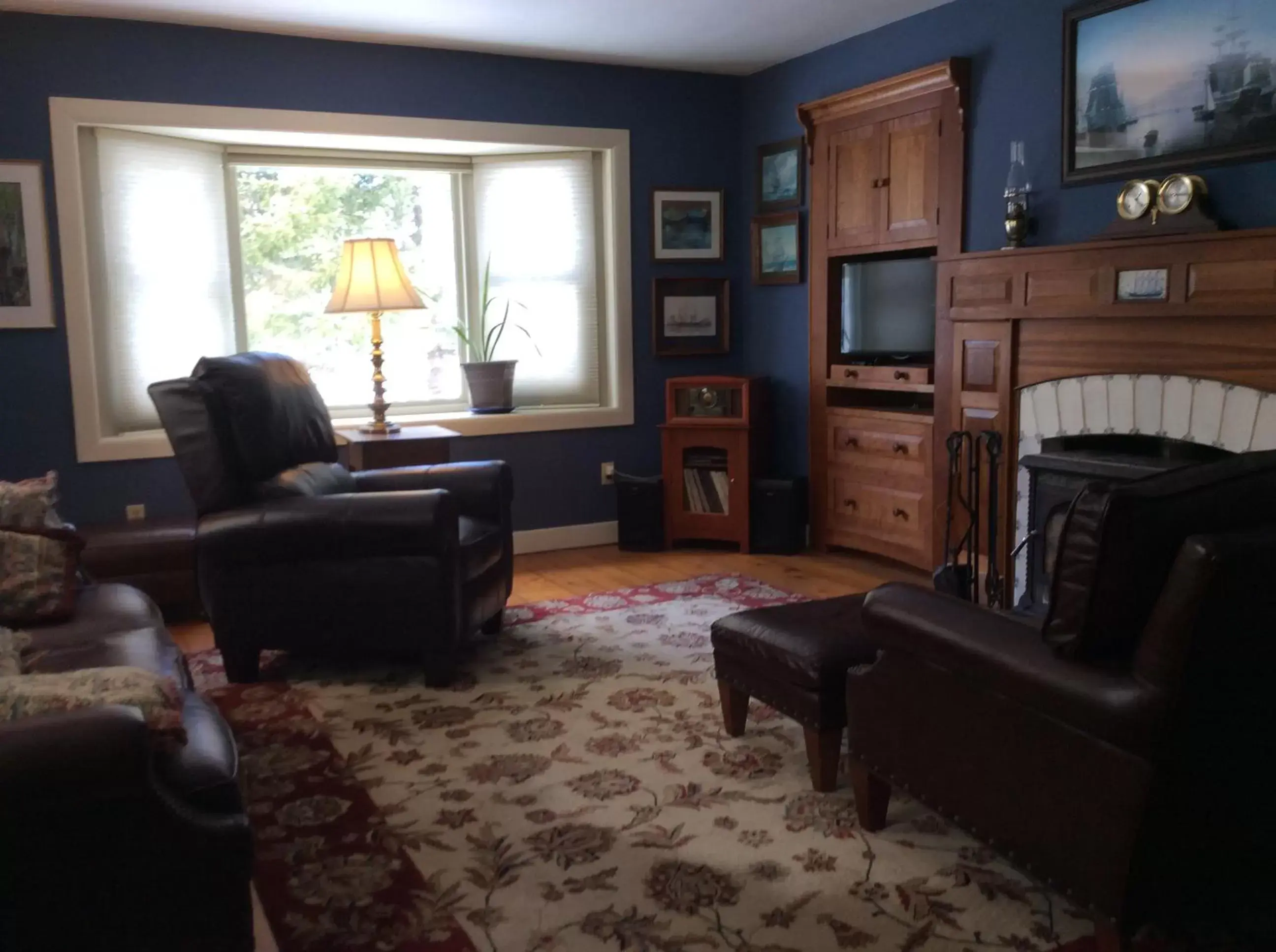 Seating Area in Clary Lake Bed and Breakfast