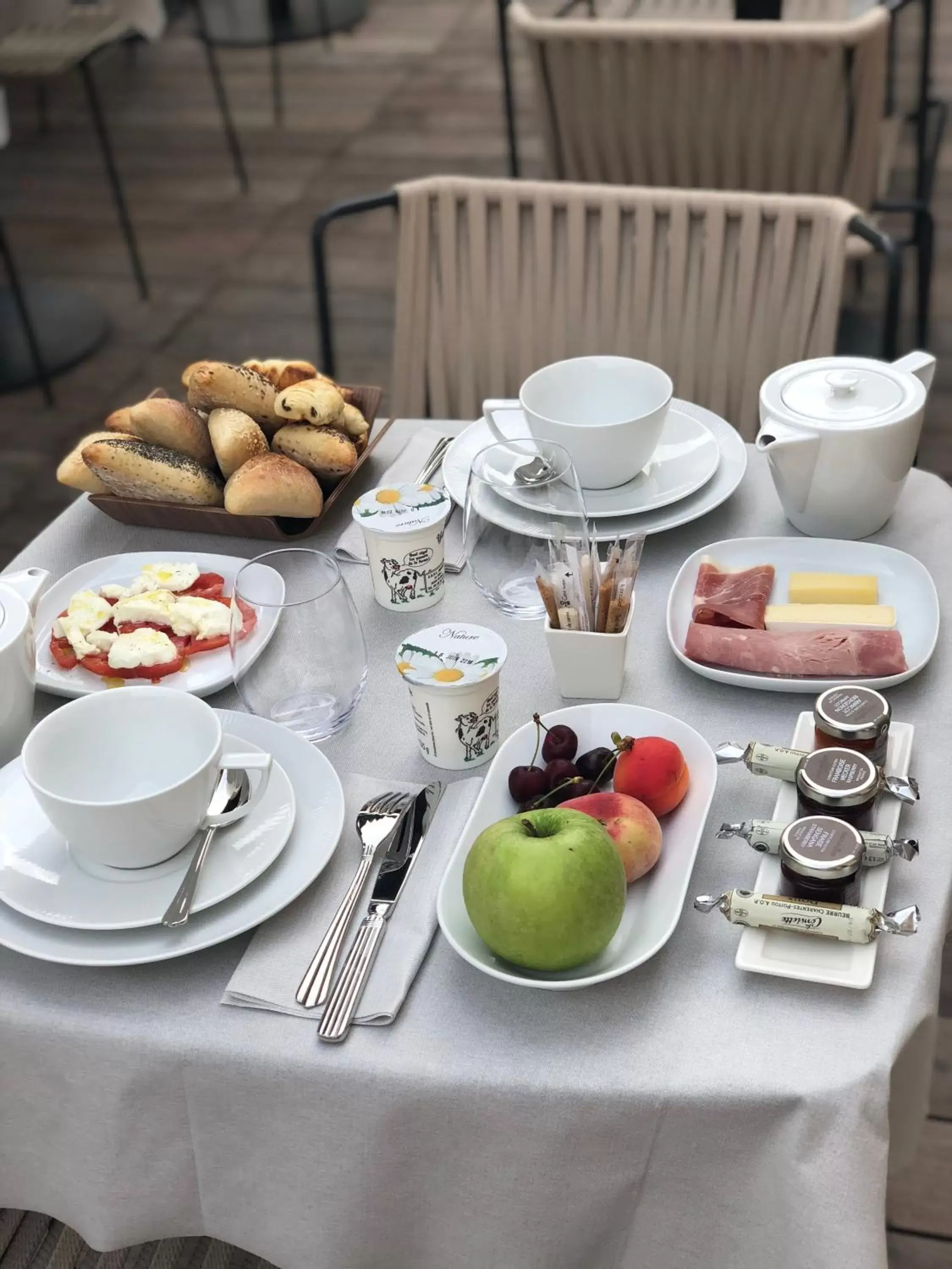 Food and drinks, Breakfast in Boutique Hôtel des Remparts & Spa