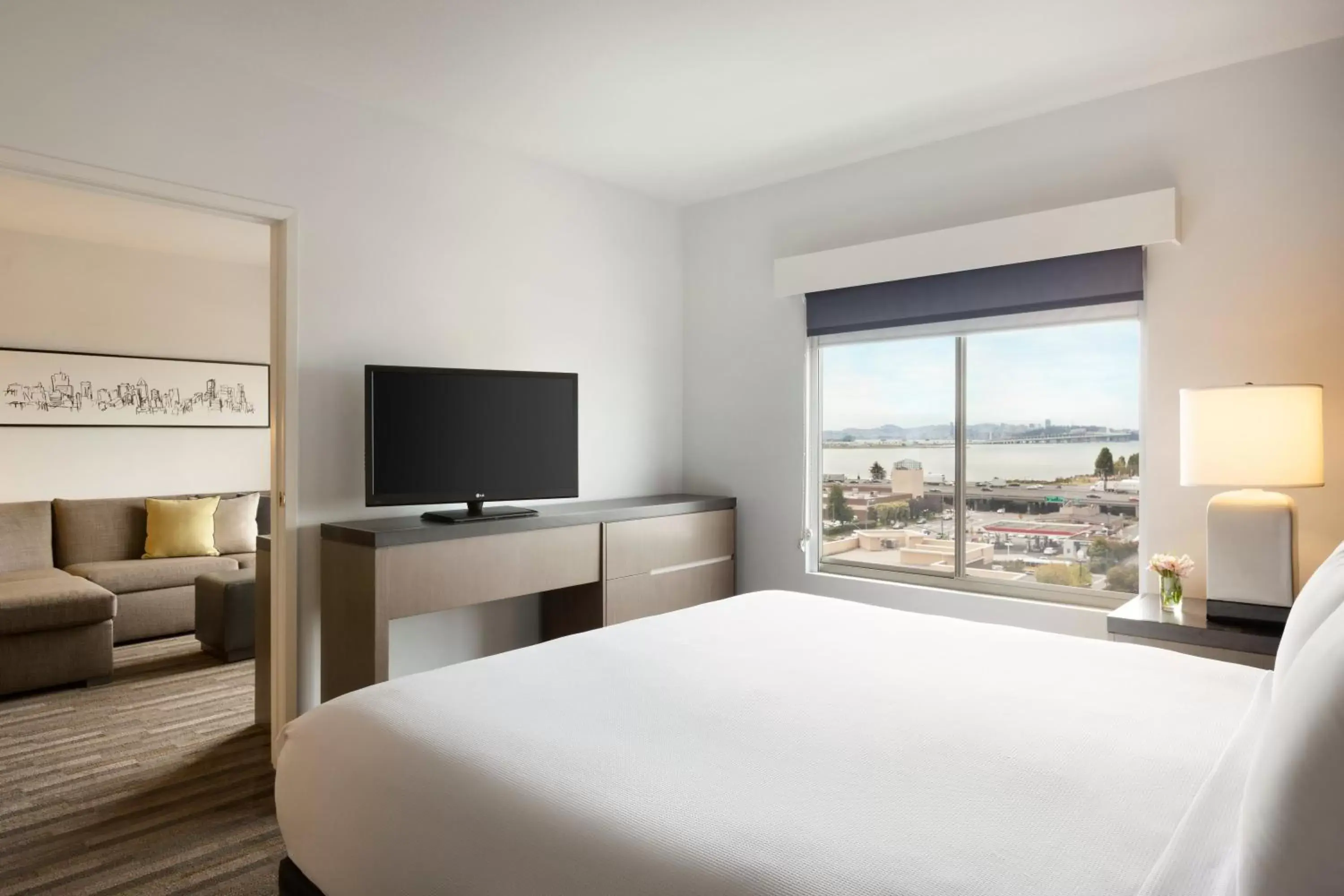 One-Bedroom King Suite with Bay View in Hyatt House Emeryville