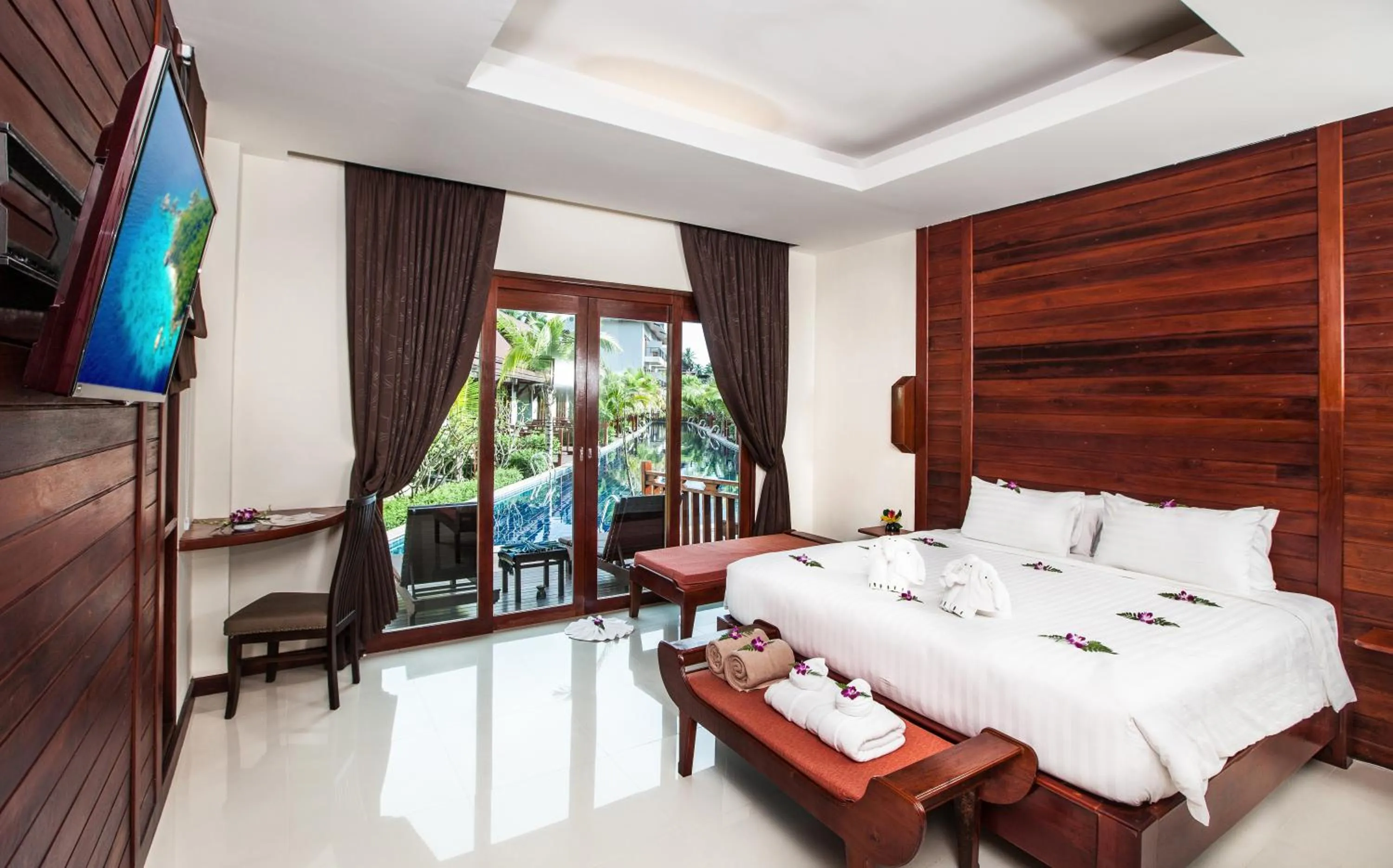 Villa with Pool Access in T-Villa Phuket