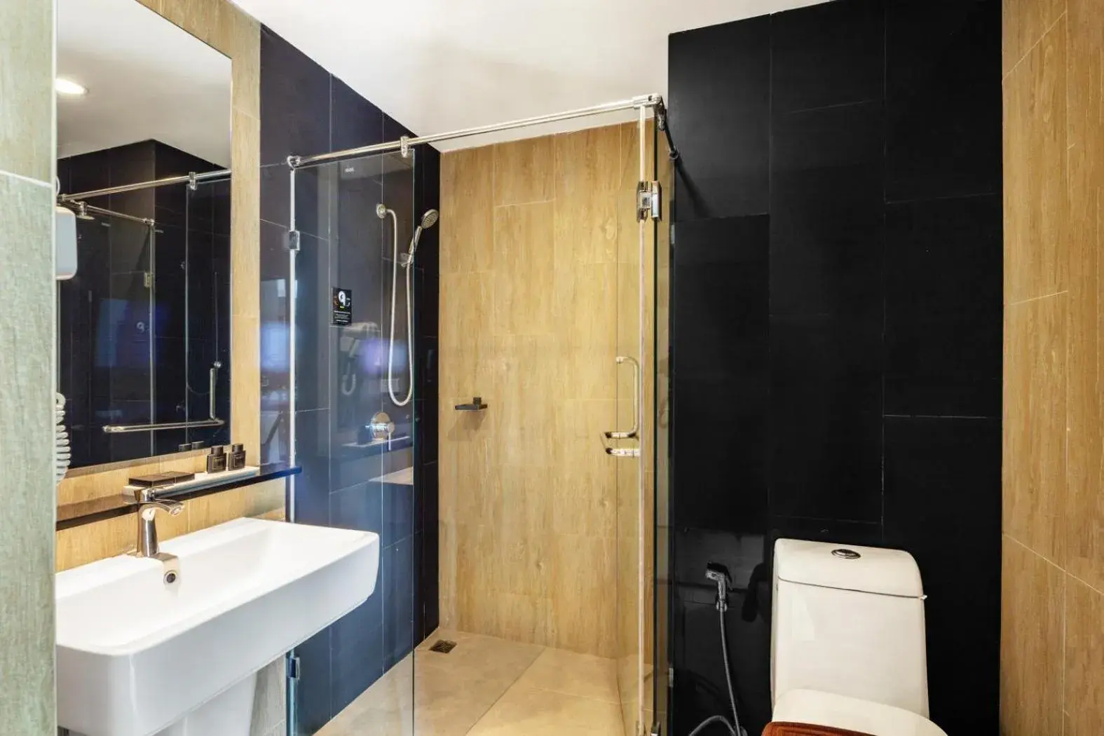 Bathroom in Narra hotel