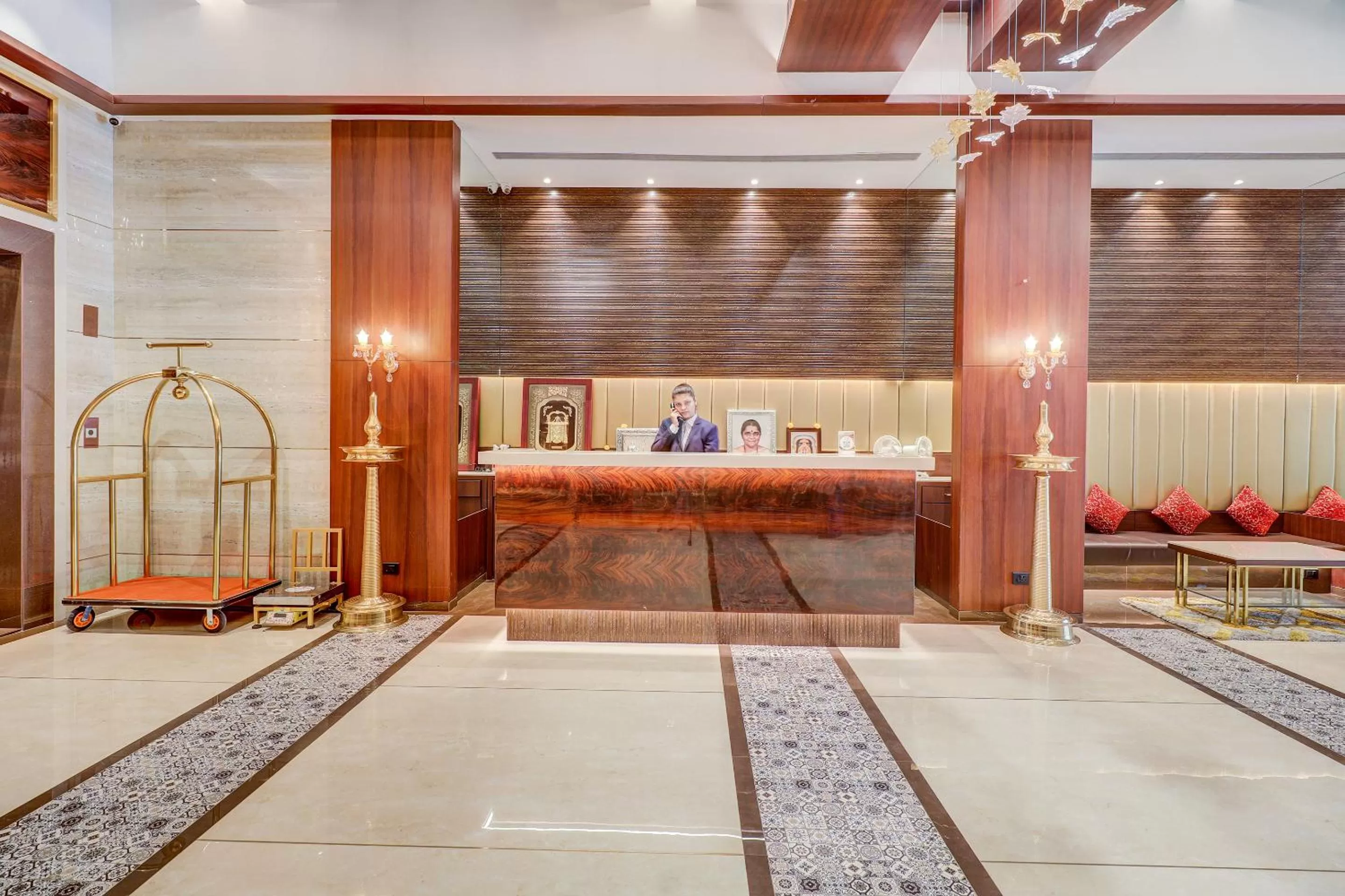 Lobby or reception in Hotel Gurudev Grand