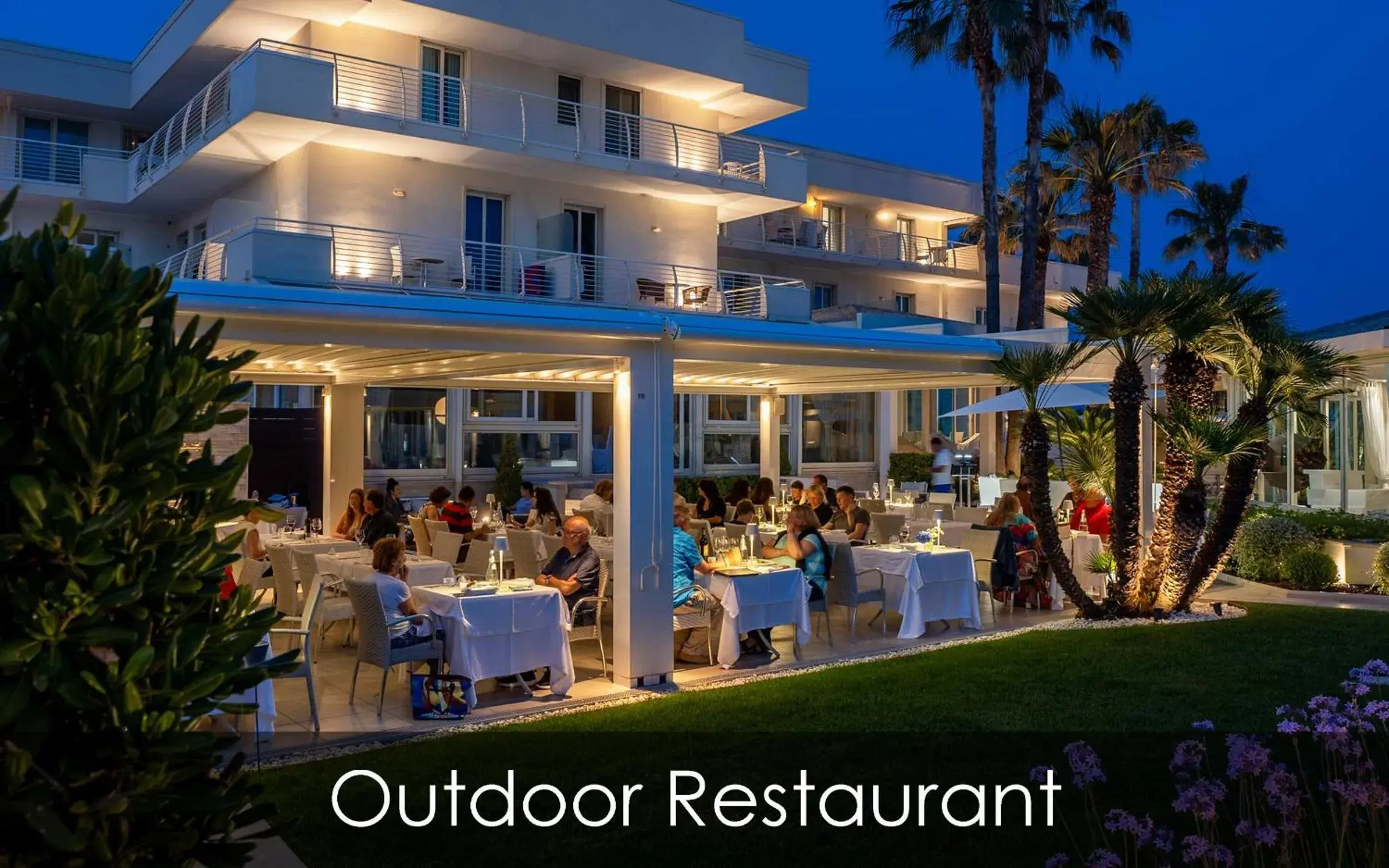 Restaurant/places to eat, Property Building in Hotel Olimpico