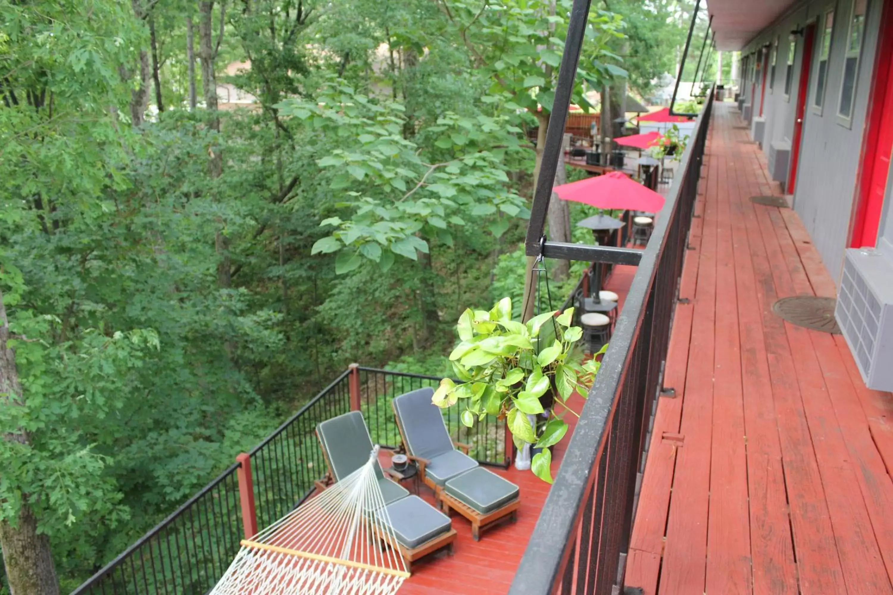 Balcony/Terrace in Brydan Suites