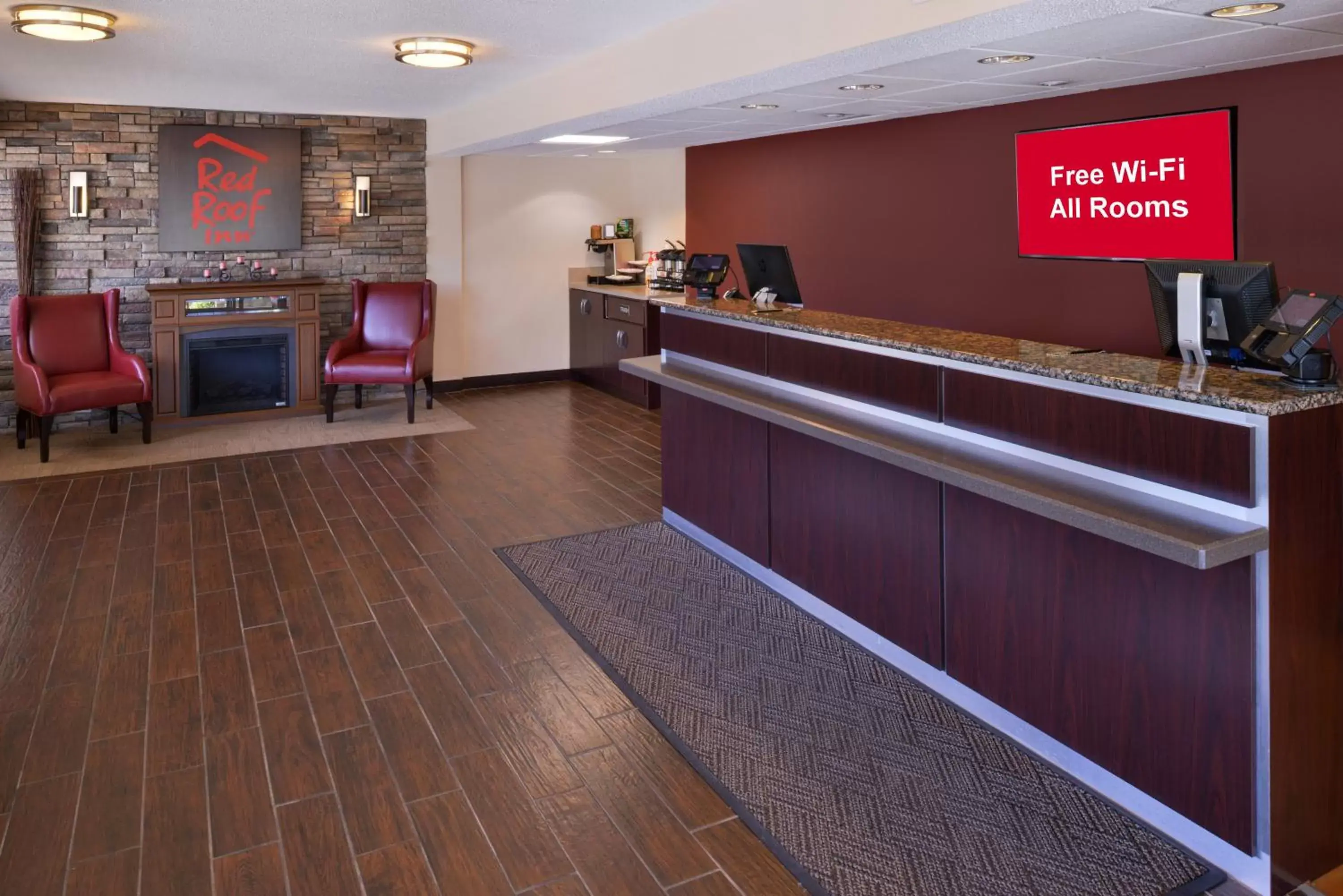 Lobby or reception, Lobby/Reception in Red Roof Inn PLUS+ Chicago - Northbrook/Deerfield