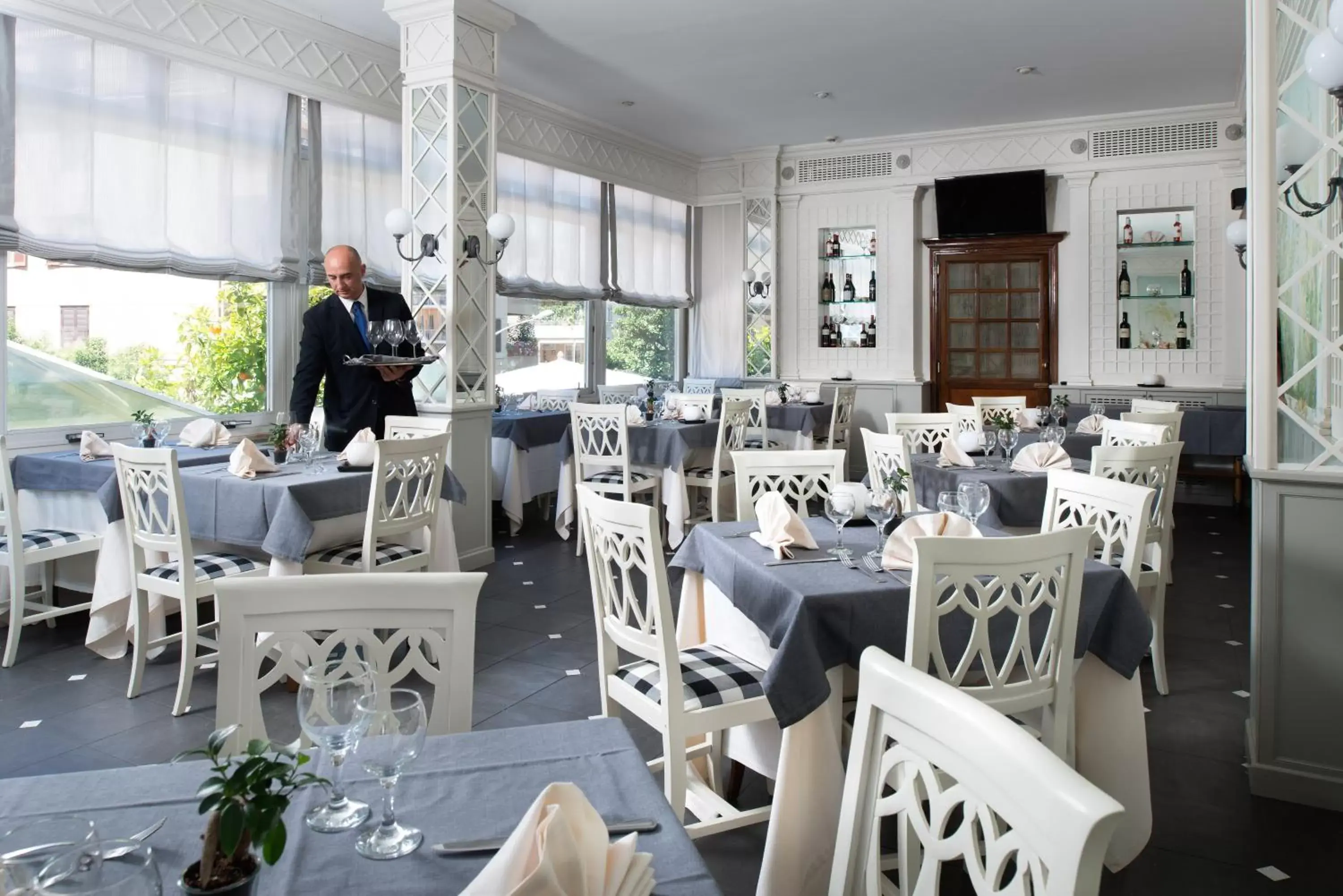 Staff, Restaurant/Places to Eat in Hotel Degli Aranci