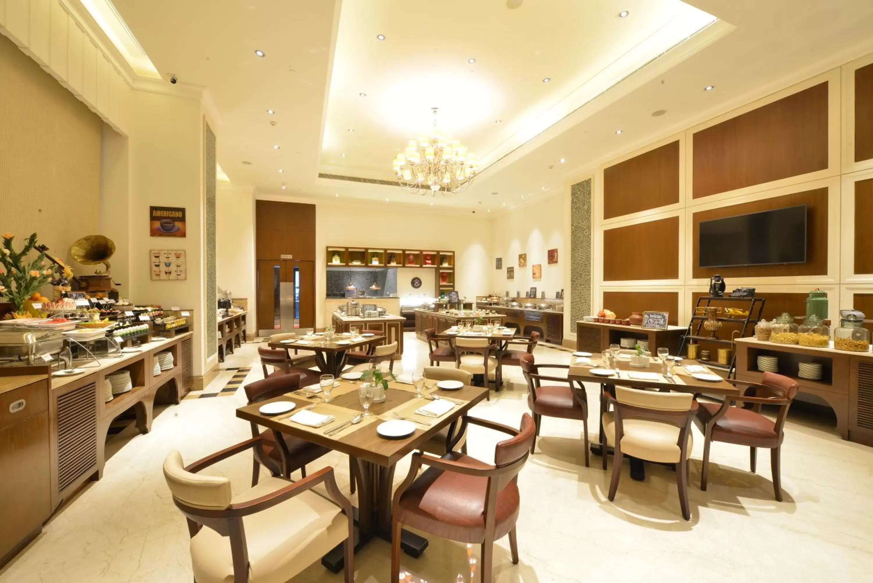 Food, Restaurant/Places to Eat in Ramada Plaza Chennai