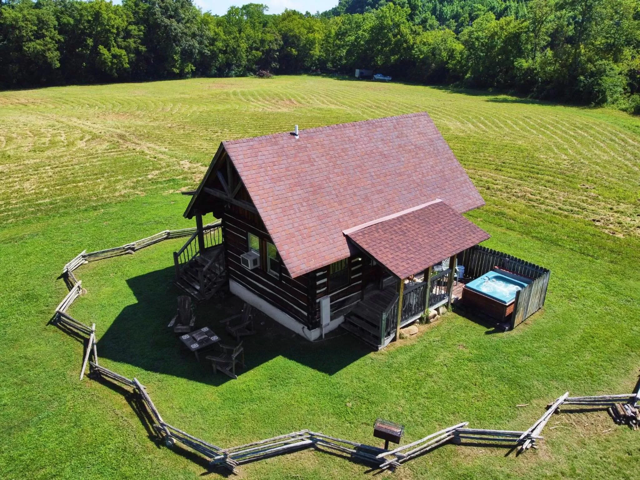 Bird's-eye View in Creekwalk Inn Bed and Breakfast with Cabins