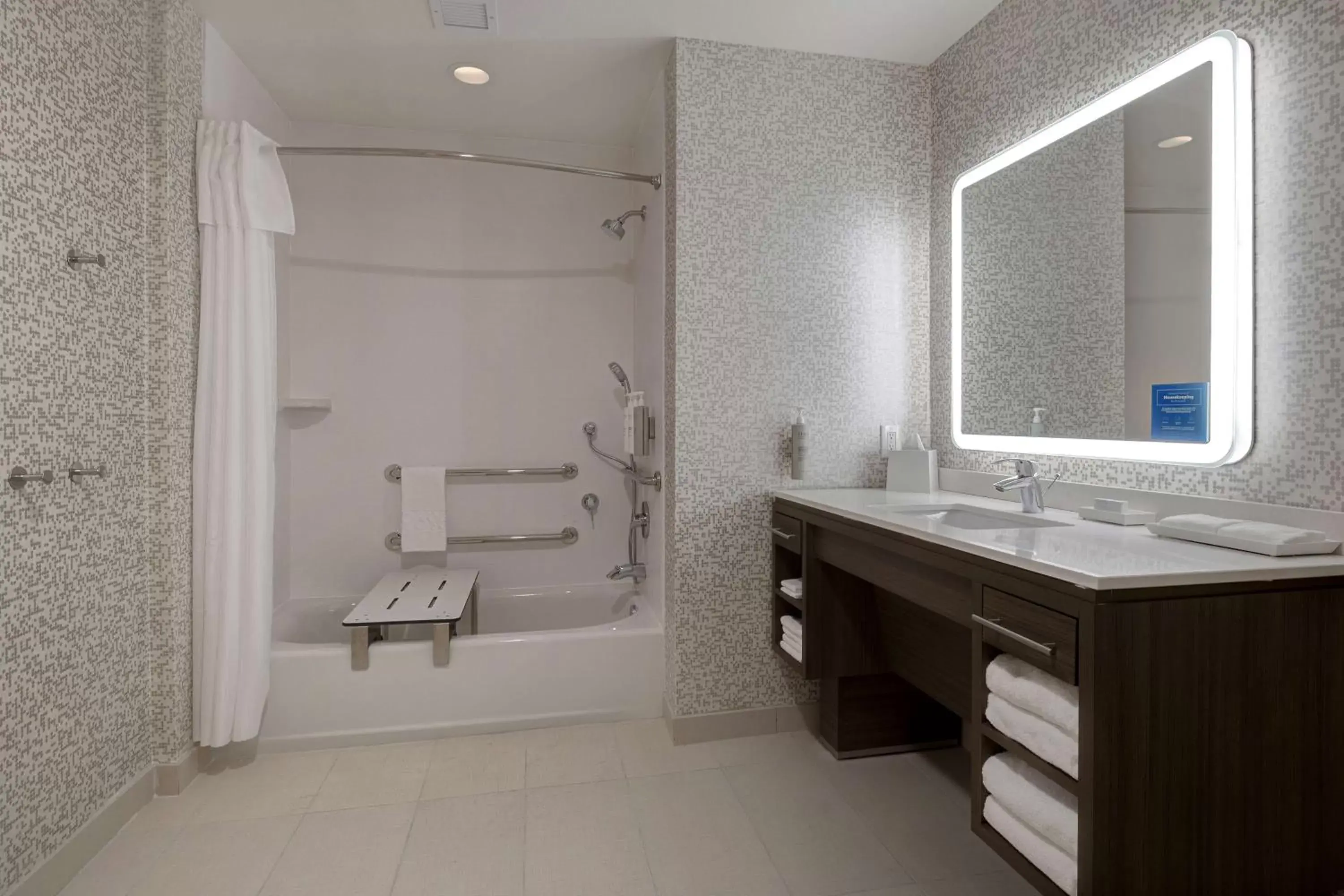 Bathroom in Home2 Suites By Hilton Redding
