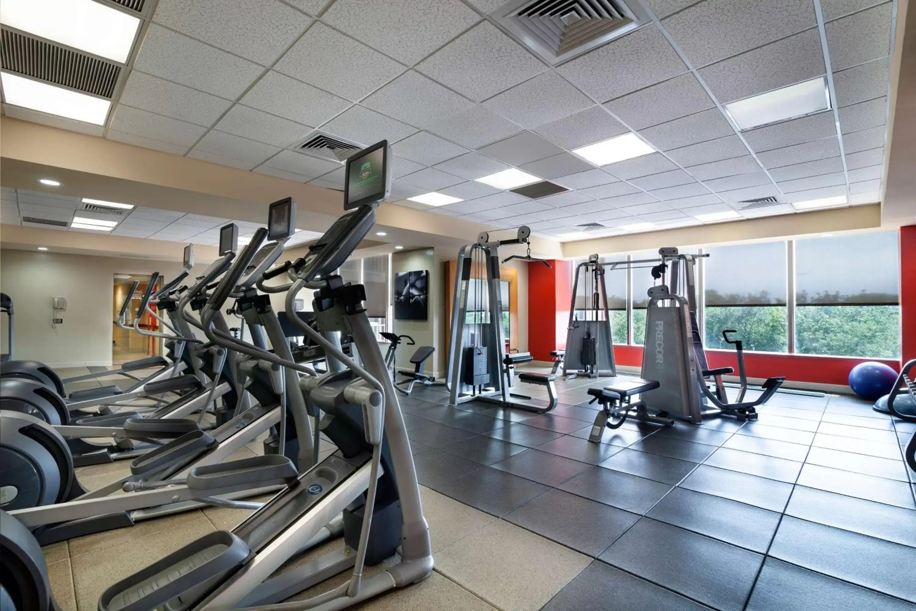 Activities, Fitness Center/Facilities in Radisson Hotel JFK Airport