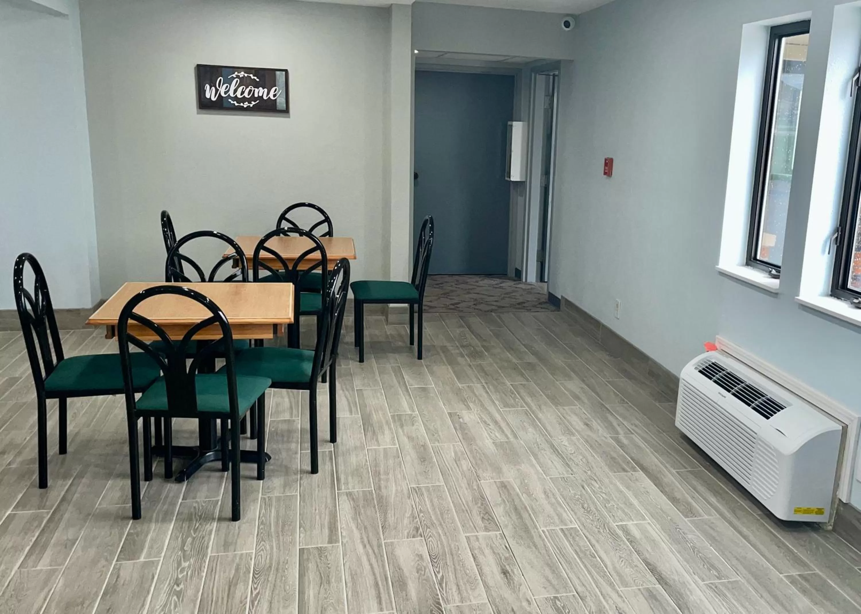 Breakfast in Lamoni Inn & Suites