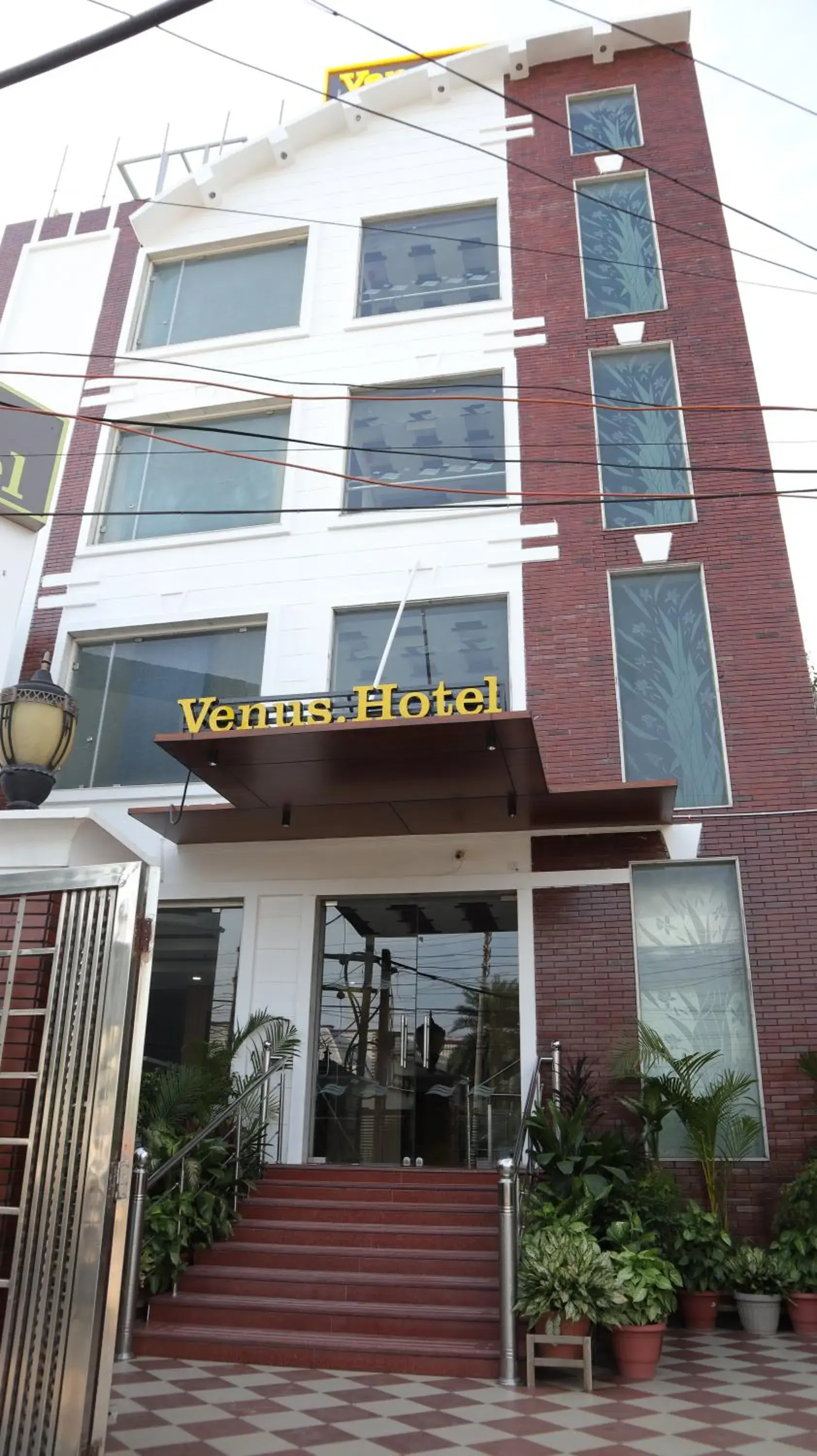 Property Building in VENUS.HOTEL