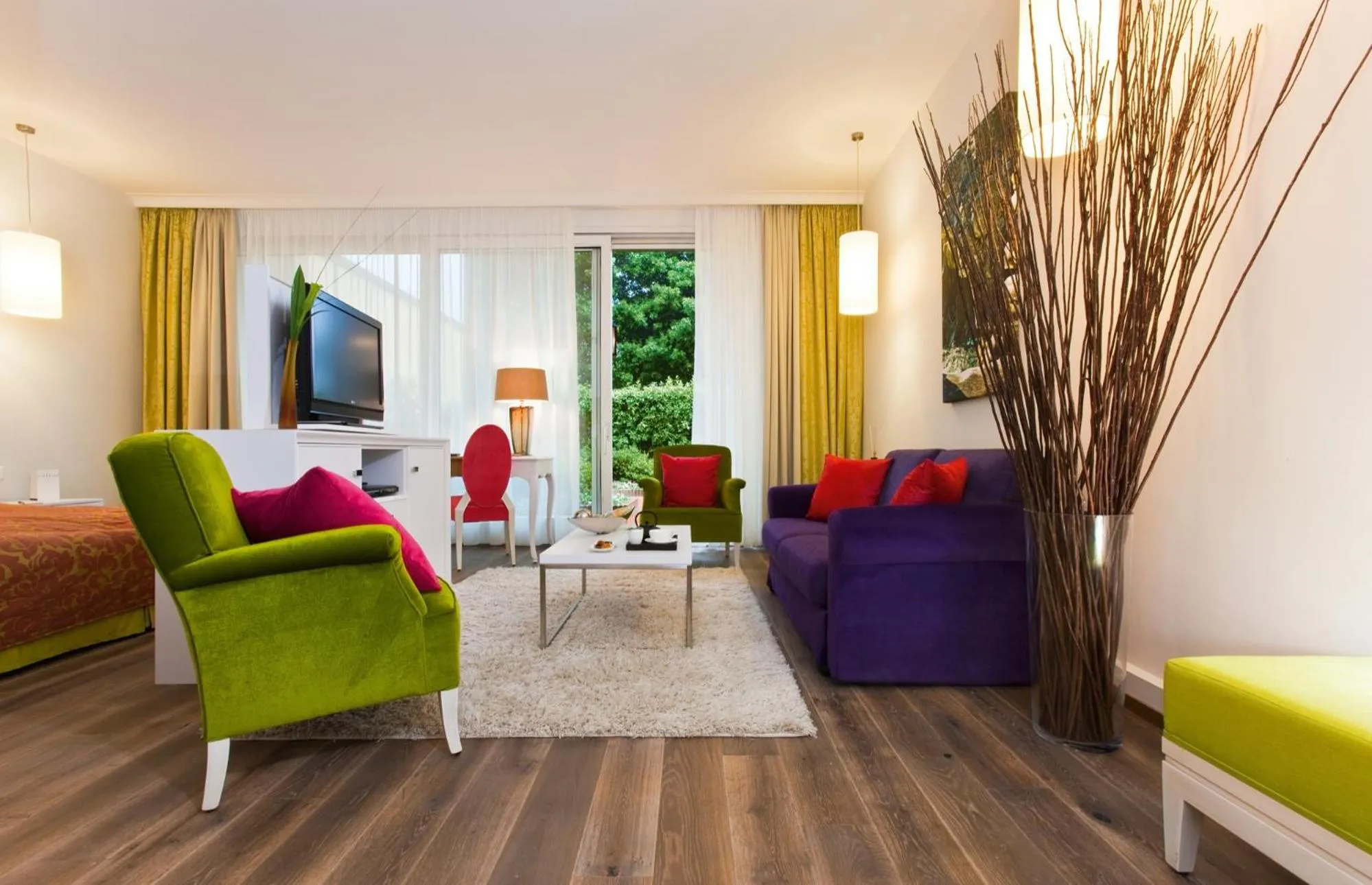 Photo of the whole room in Giardino Ascona