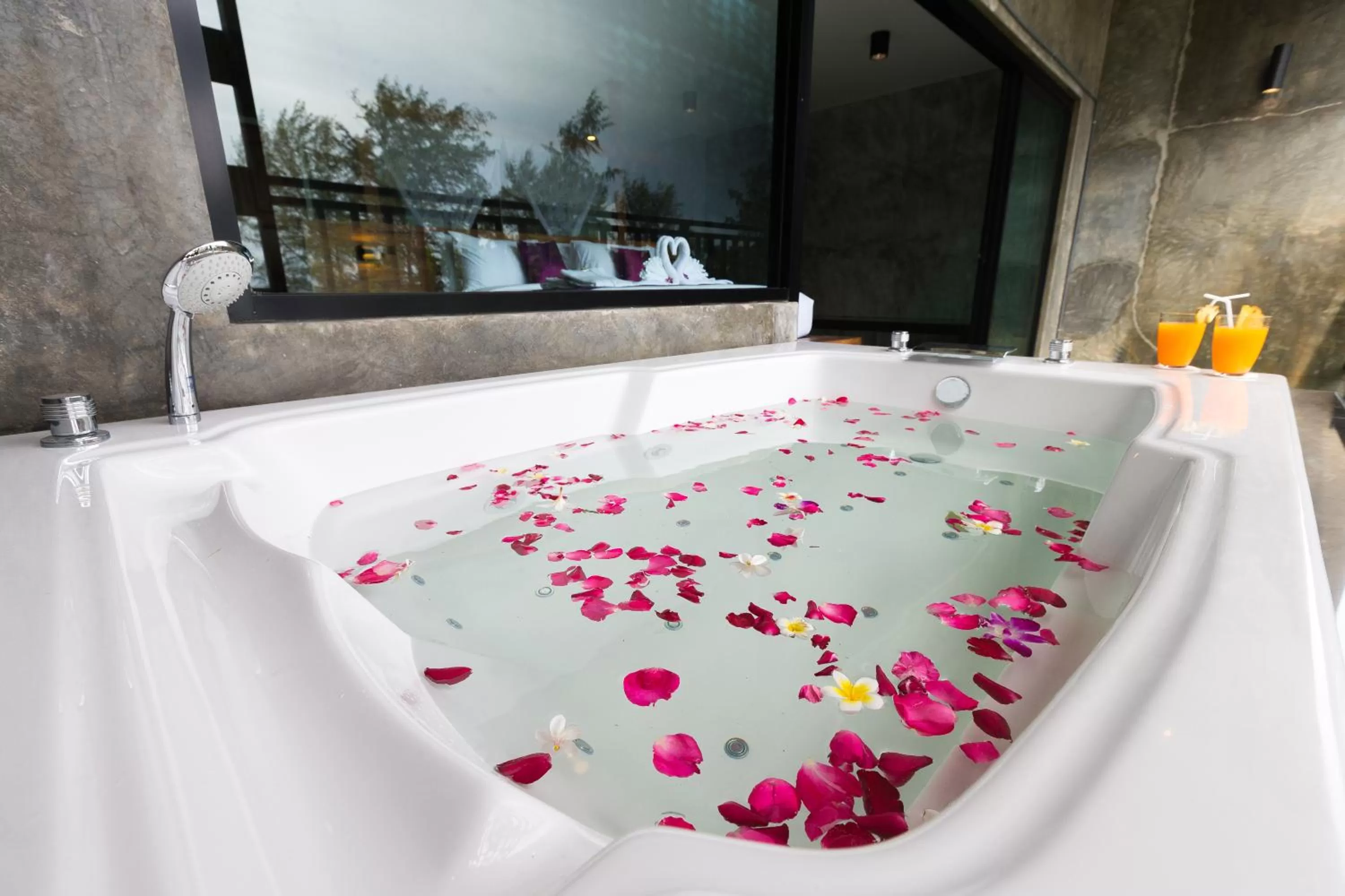 Balcony/Terrace in Maneetel Krabi Beachfront-SHA Plus