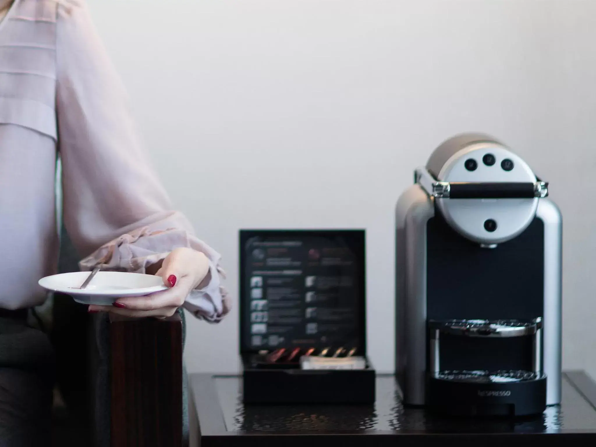 Coffee/tea facilities in JW Marriott Shanghai at Tomorrow Square