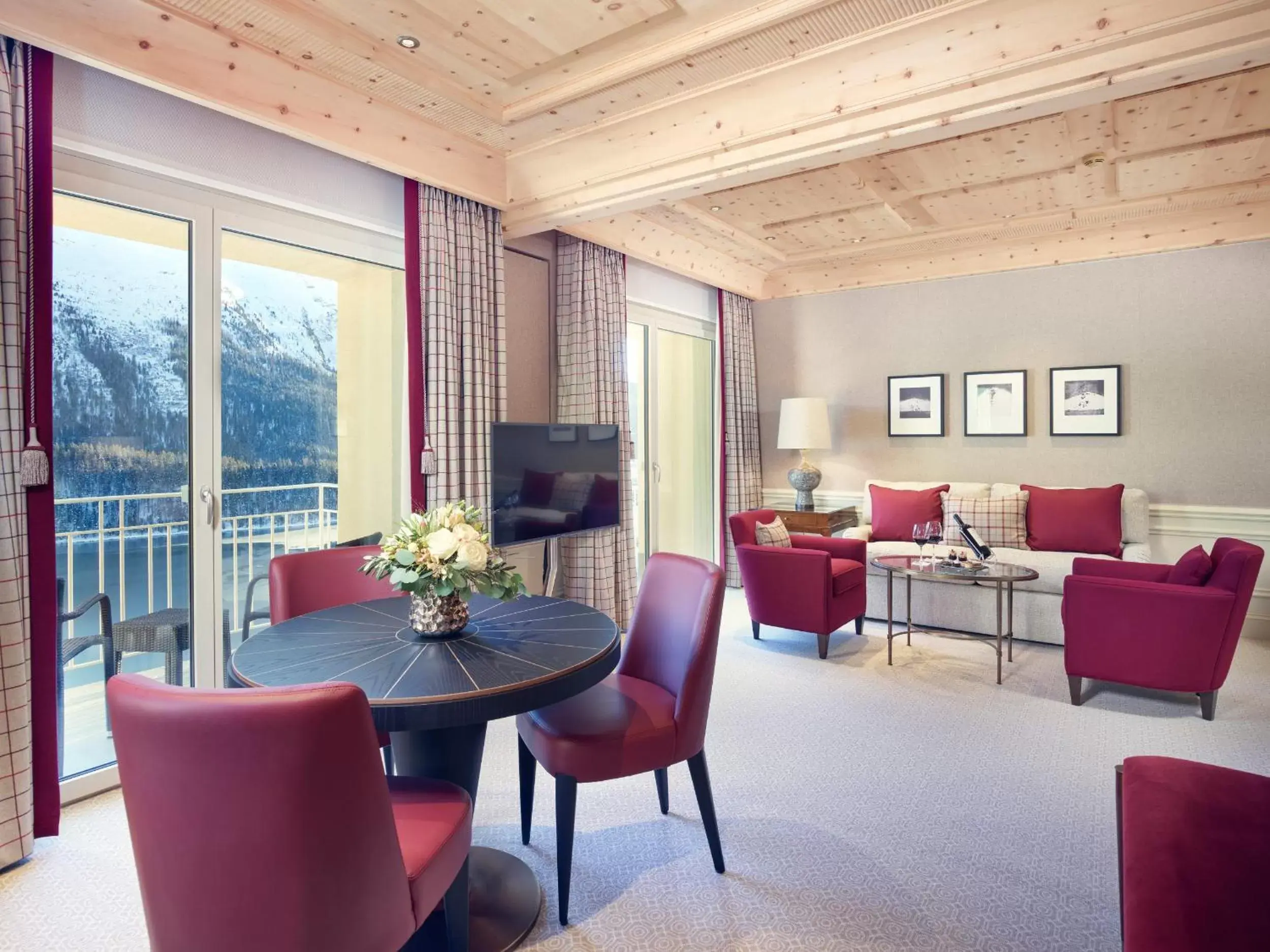 Seating Area in Kulm Hotel St. Moritz