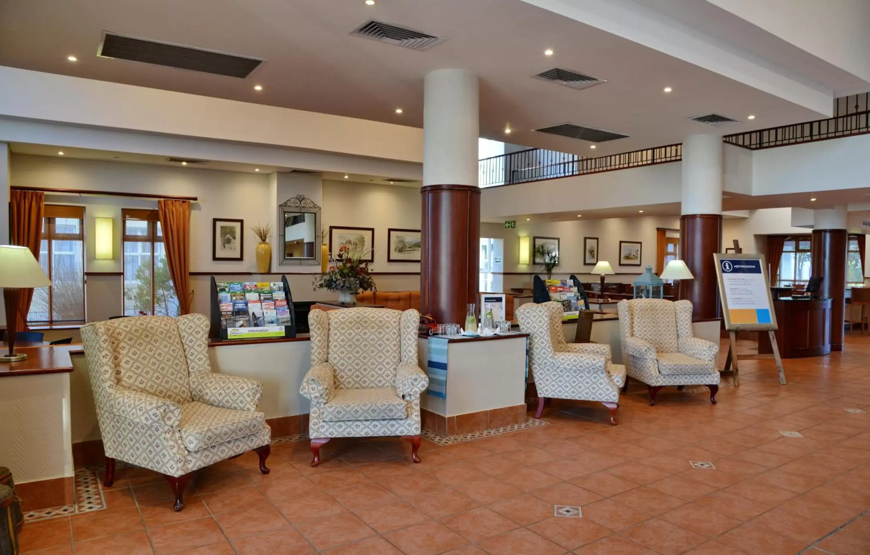 Lobby or reception in Town Lodge George