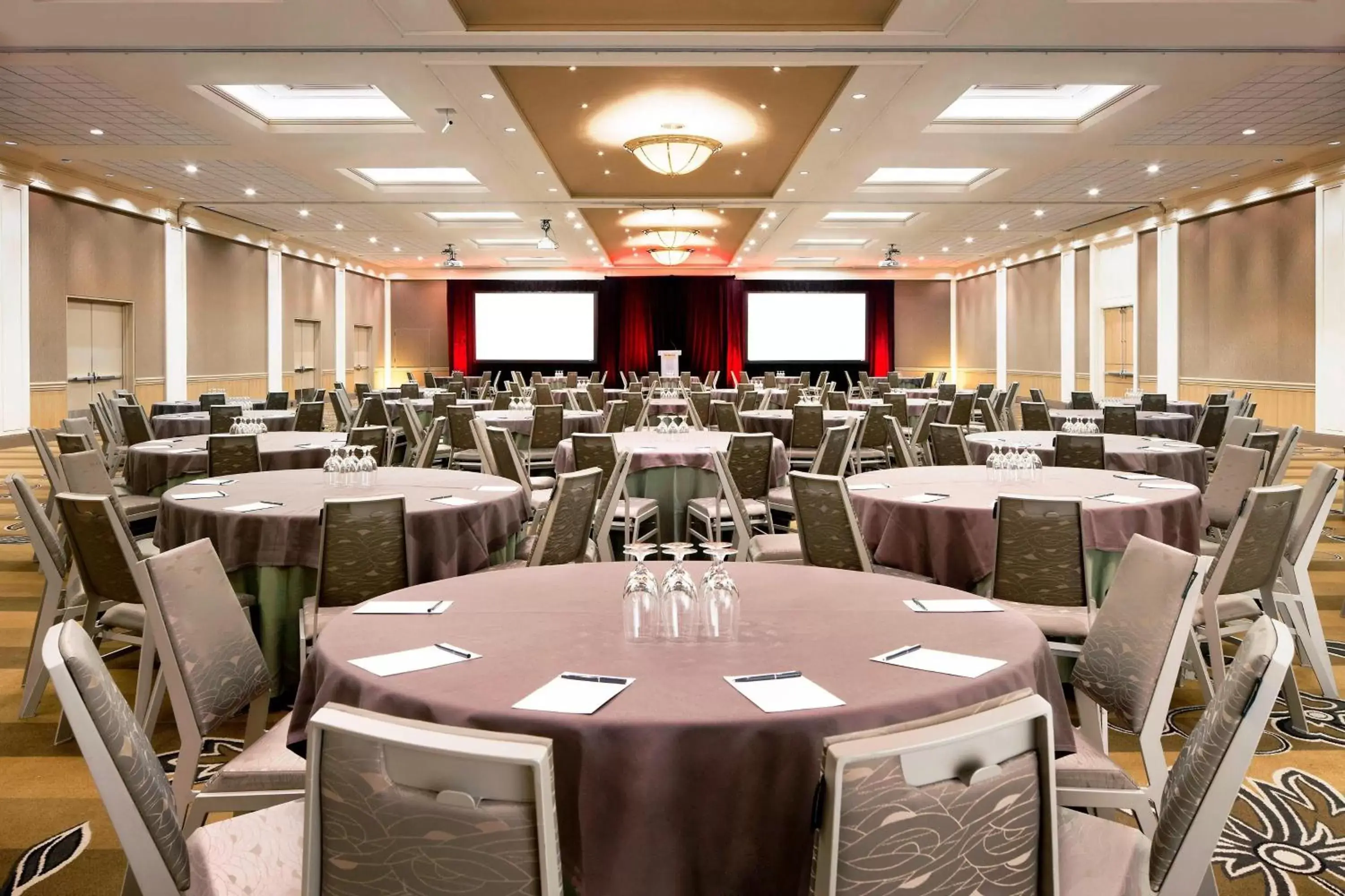 Meeting/conference room in The Westin Calgary