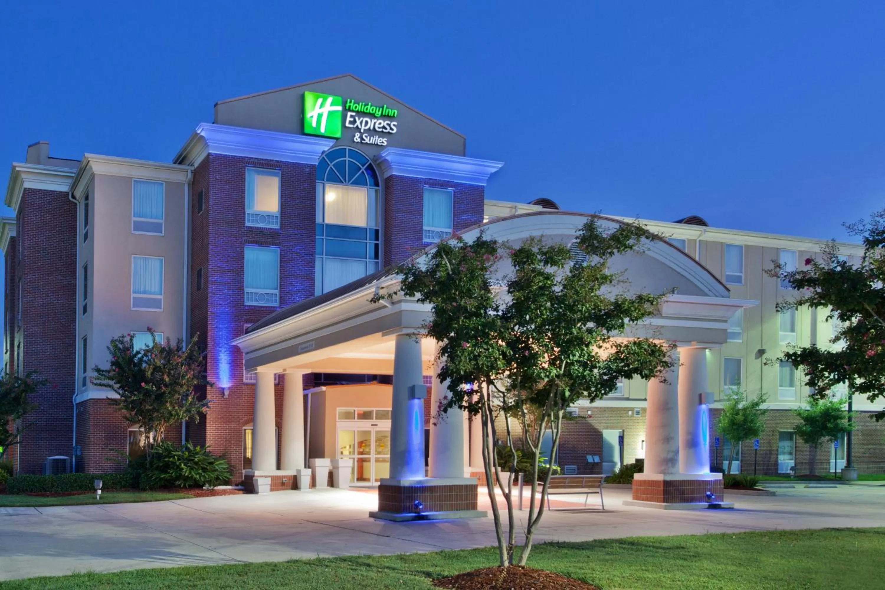 Property building in Holiday Inn Express & Suites Baton Rouge East by IHG