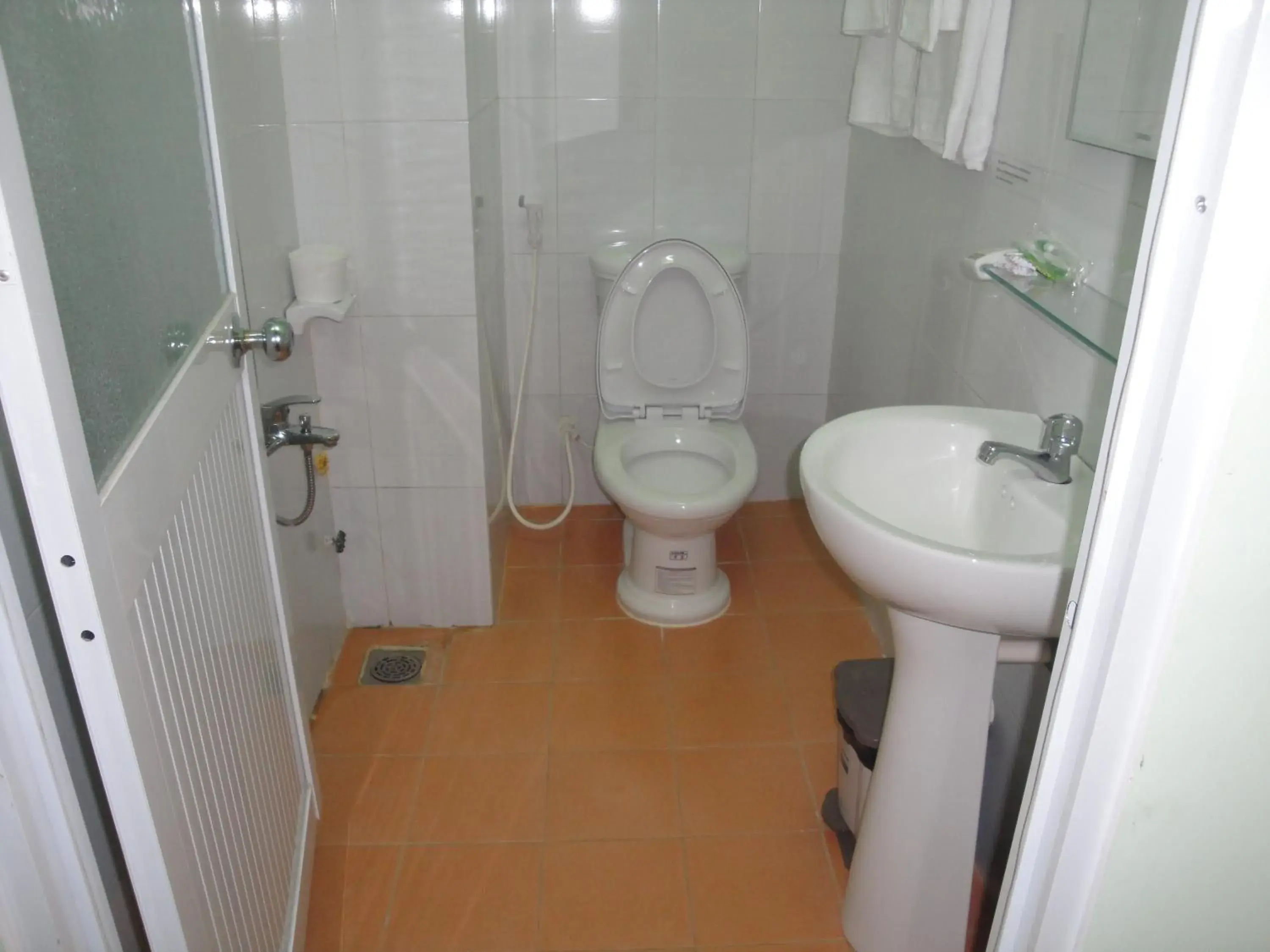 Toilet, Bathroom in Kim Long Hotel