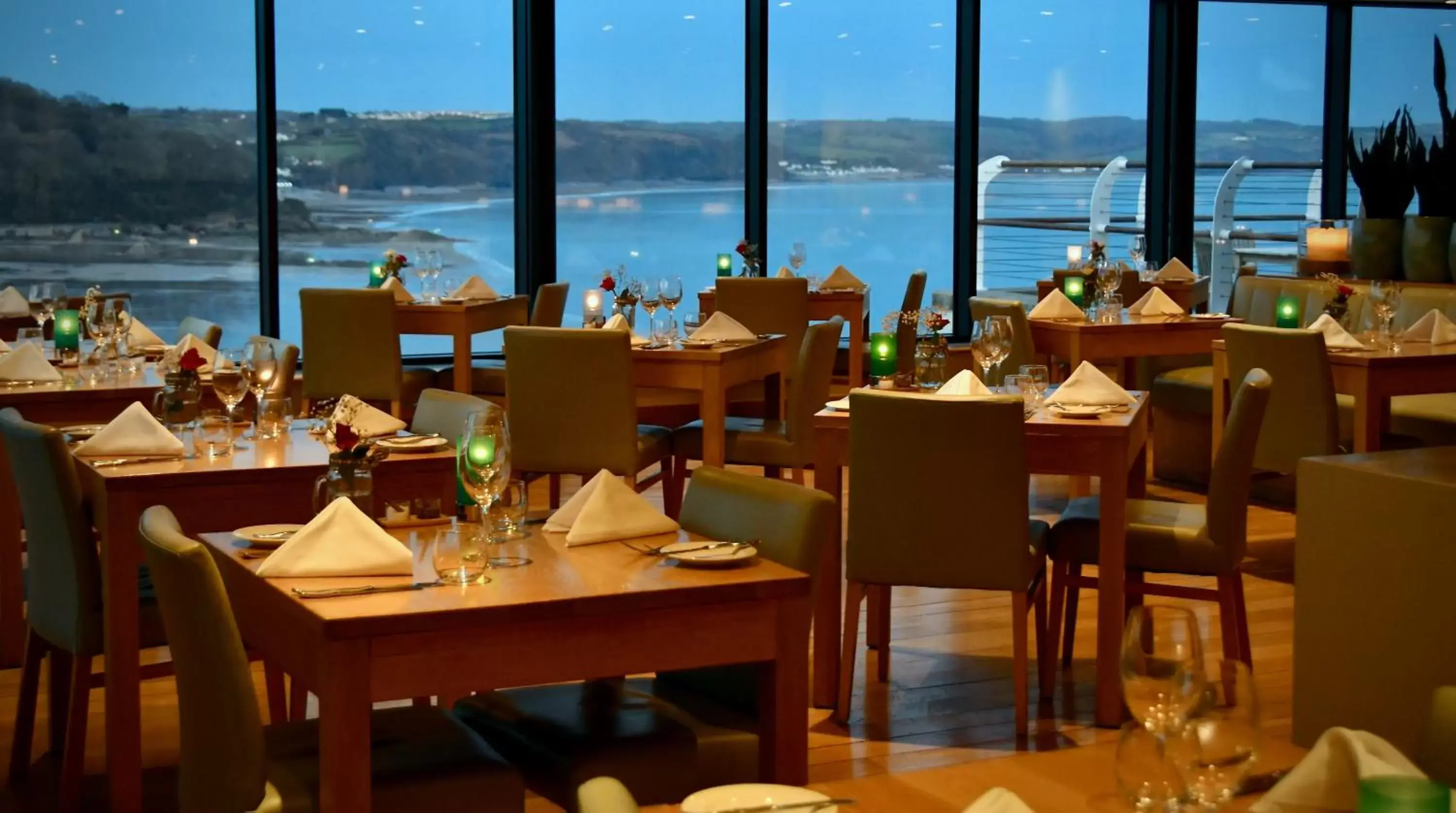 Restaurant/Places to Eat in St Brides Spa Hotel