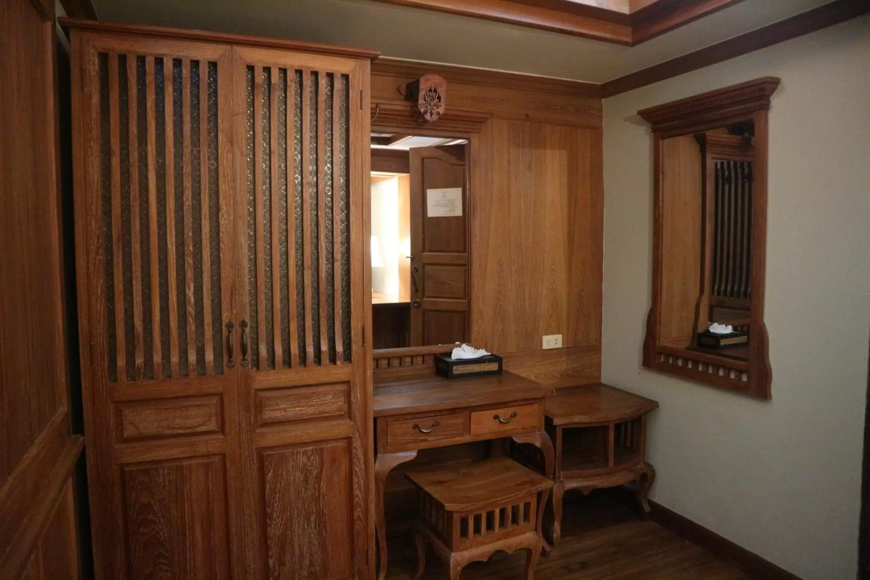 Photo of the whole room, TV/Entertainment Center in Rich Lanna House