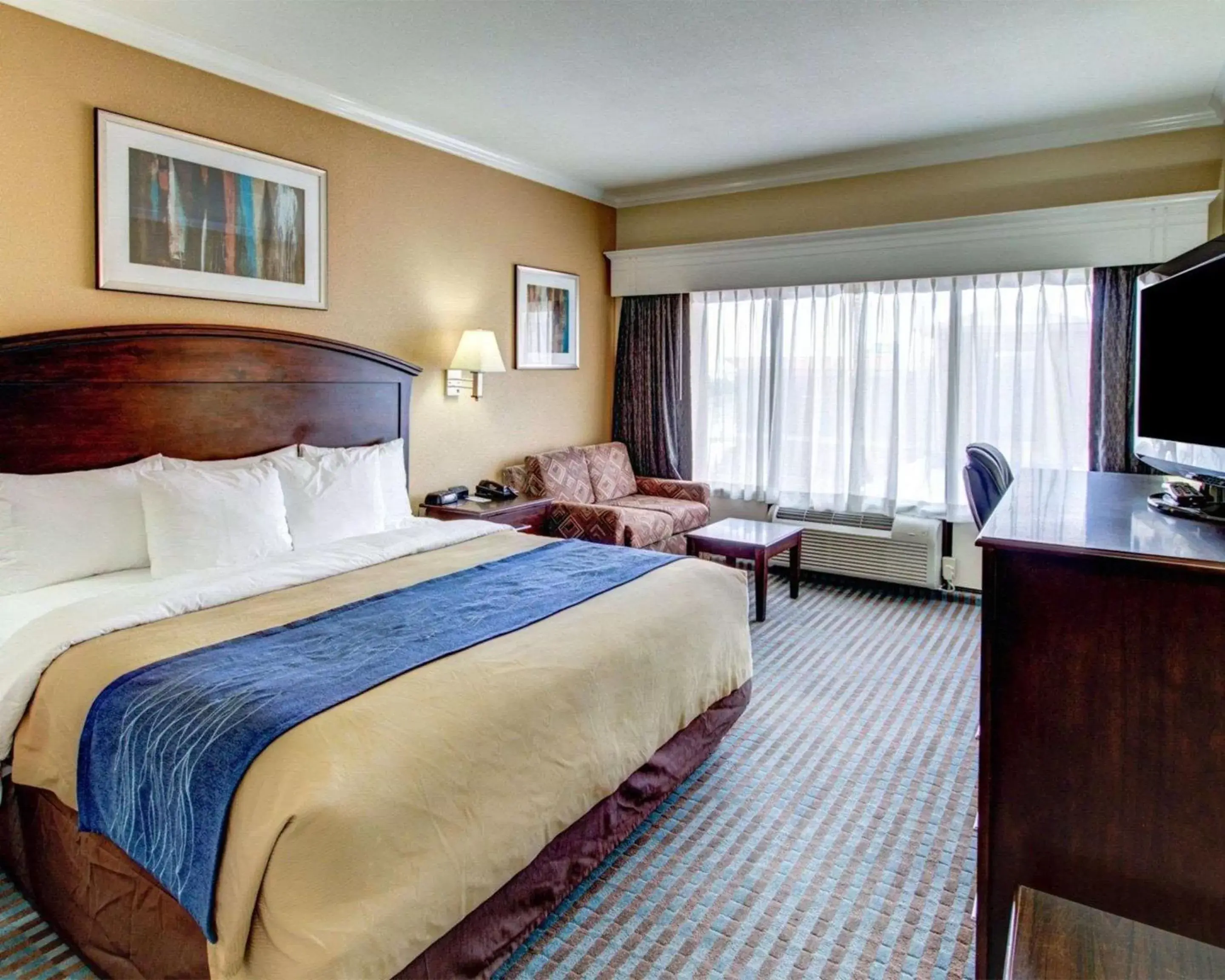 Photo of the whole room, Bed in Comfort Inn Corsicana East