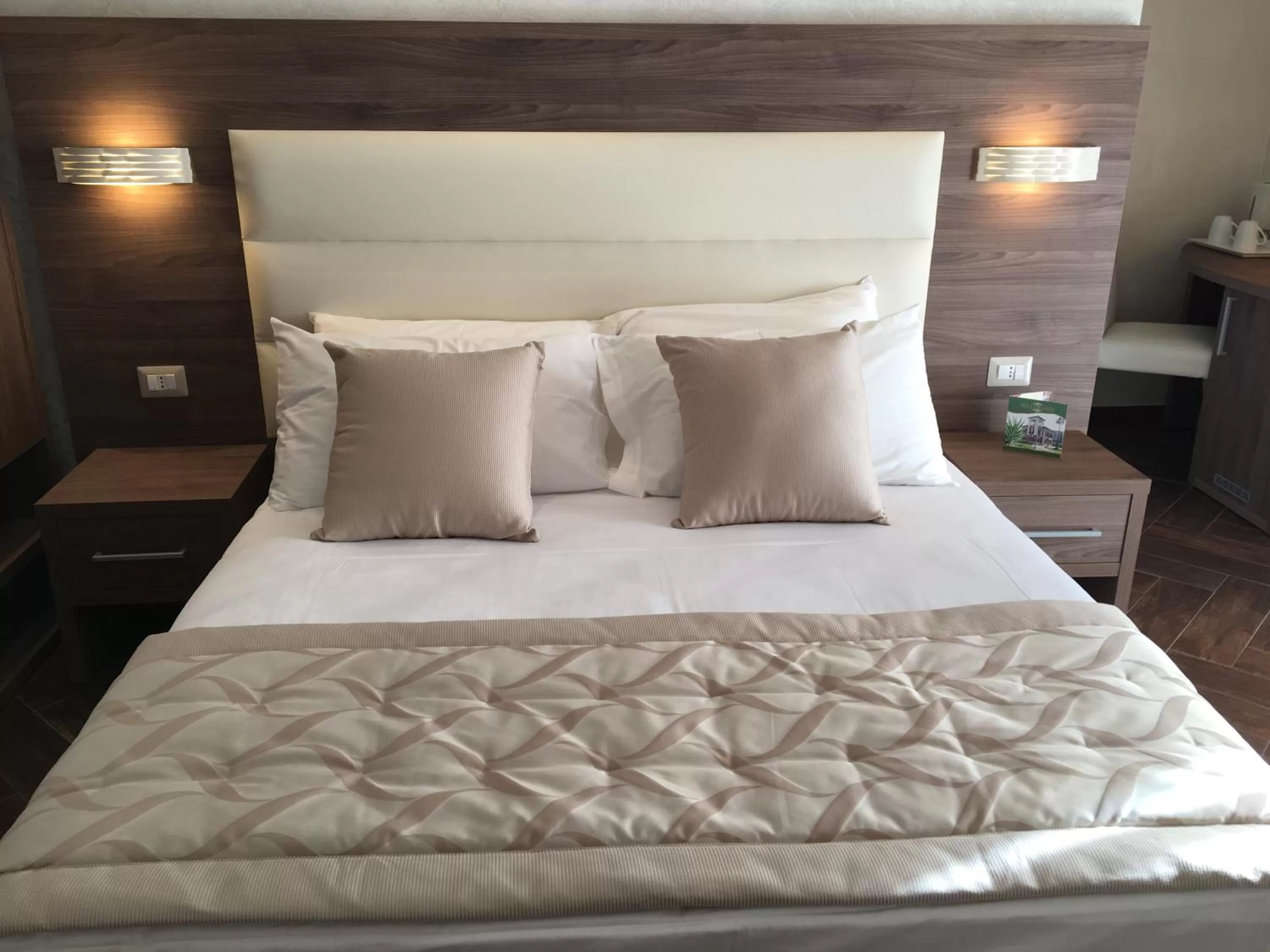 Bed in Villa Pallotta Luxury B&B