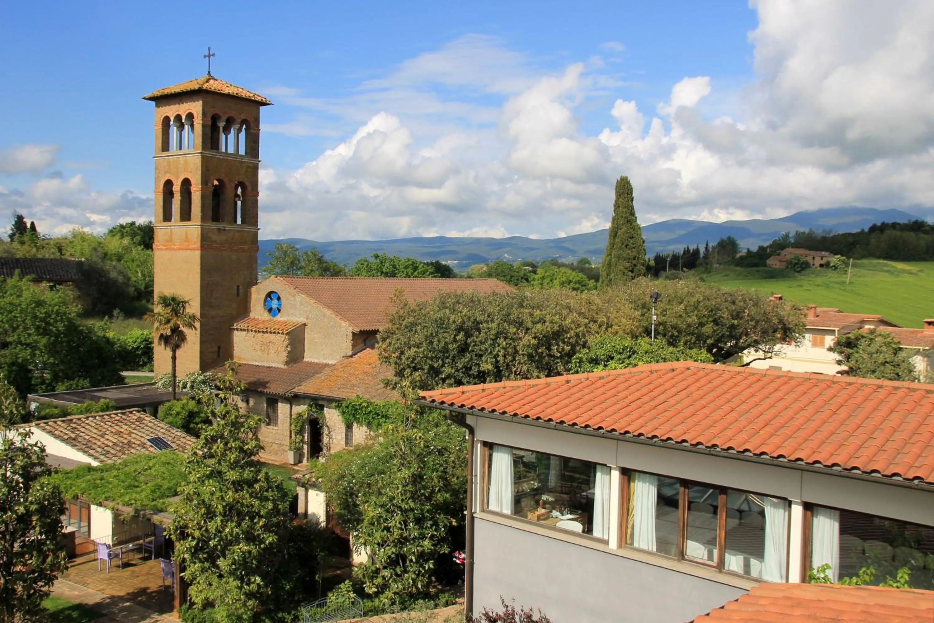 Garden view in Hotel & Ristorante degli Angeli