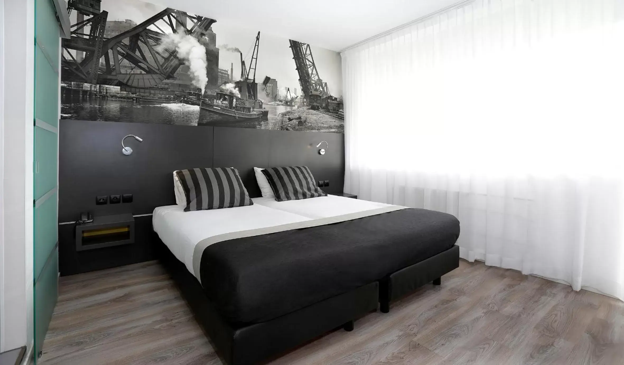 Bedroom in City hotel Terneuzen